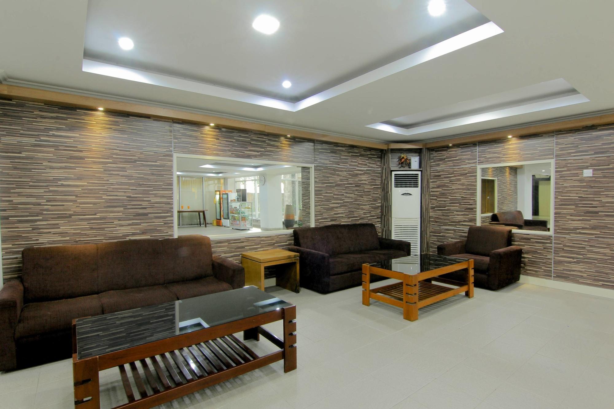 Vista Lobby University Hotel Yogyakarta