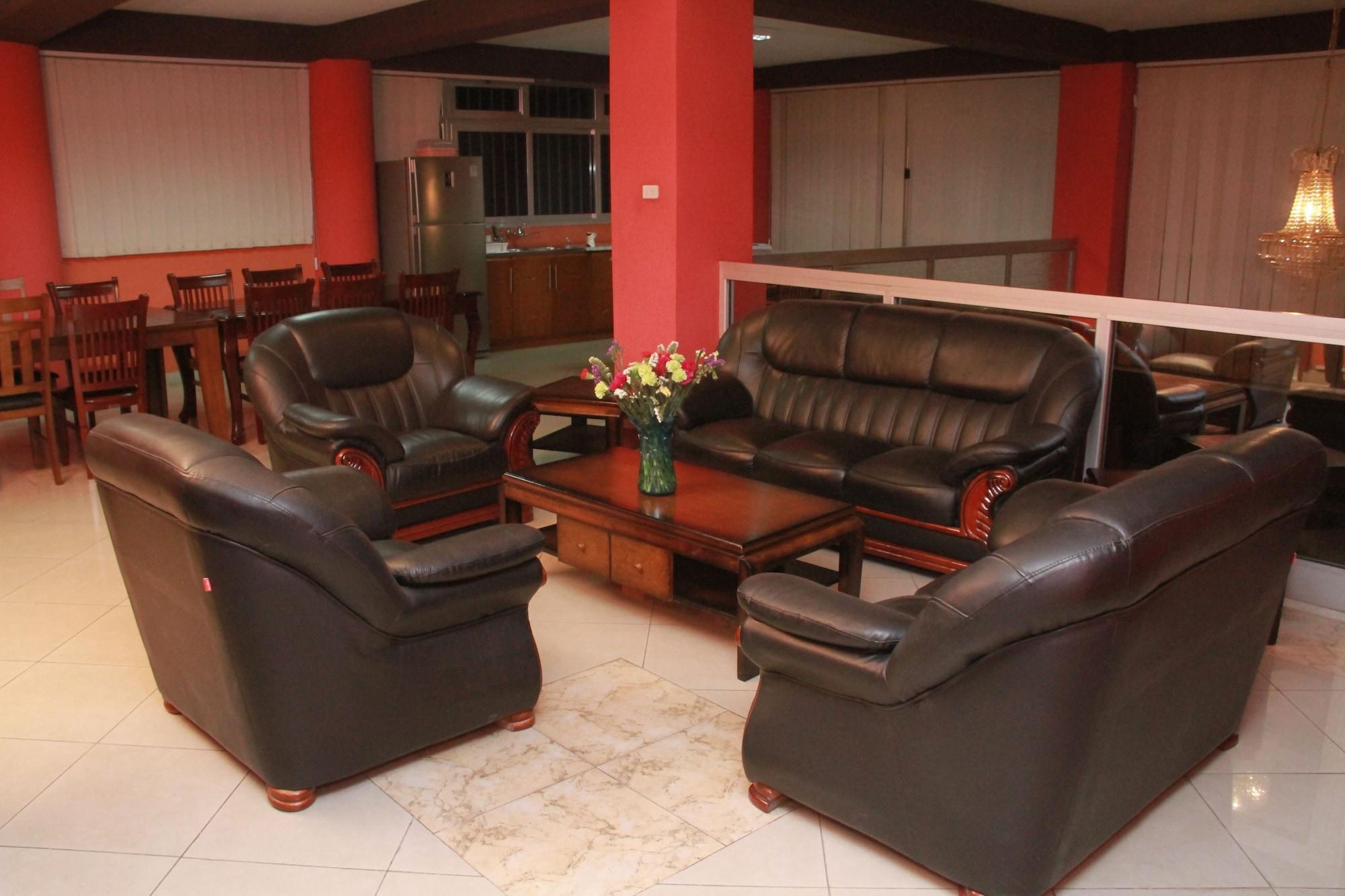 Sala de Reuniones SolMile Family Guest House