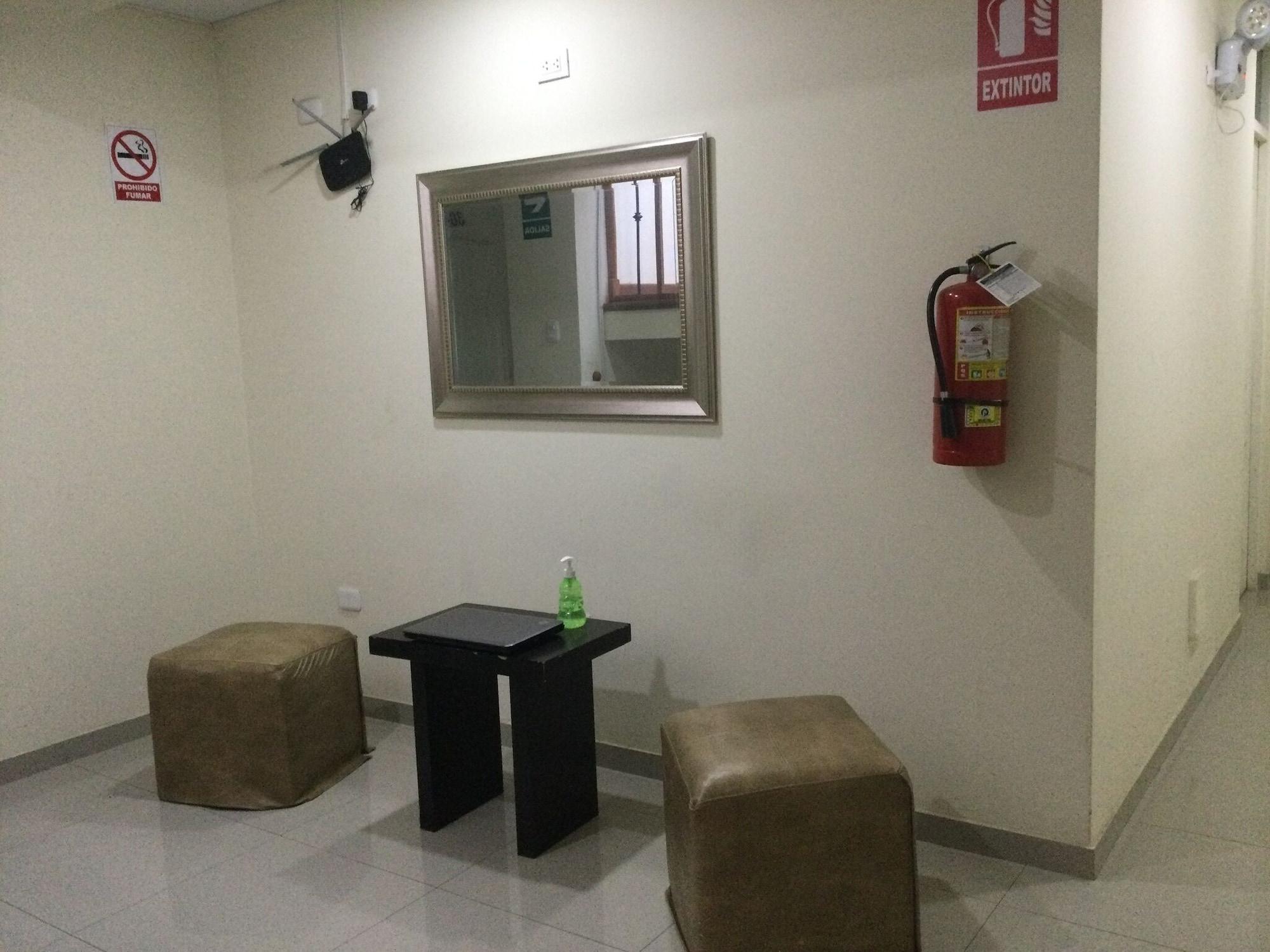 Comodidades del Alojamiento Hostal Du Parc