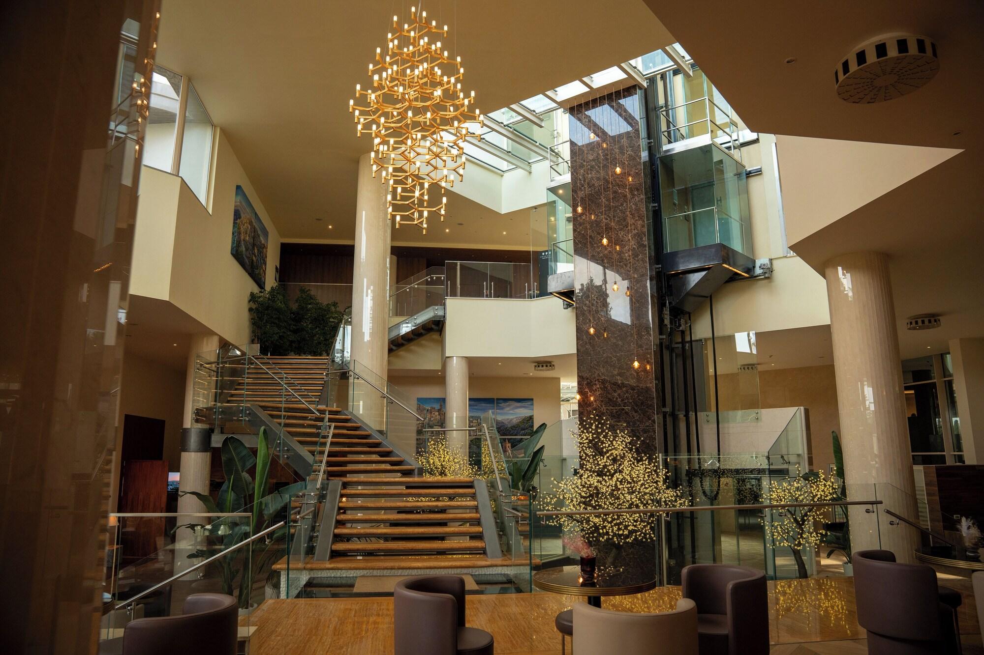 Vista Lobby UNA HOTELS MH Matera
