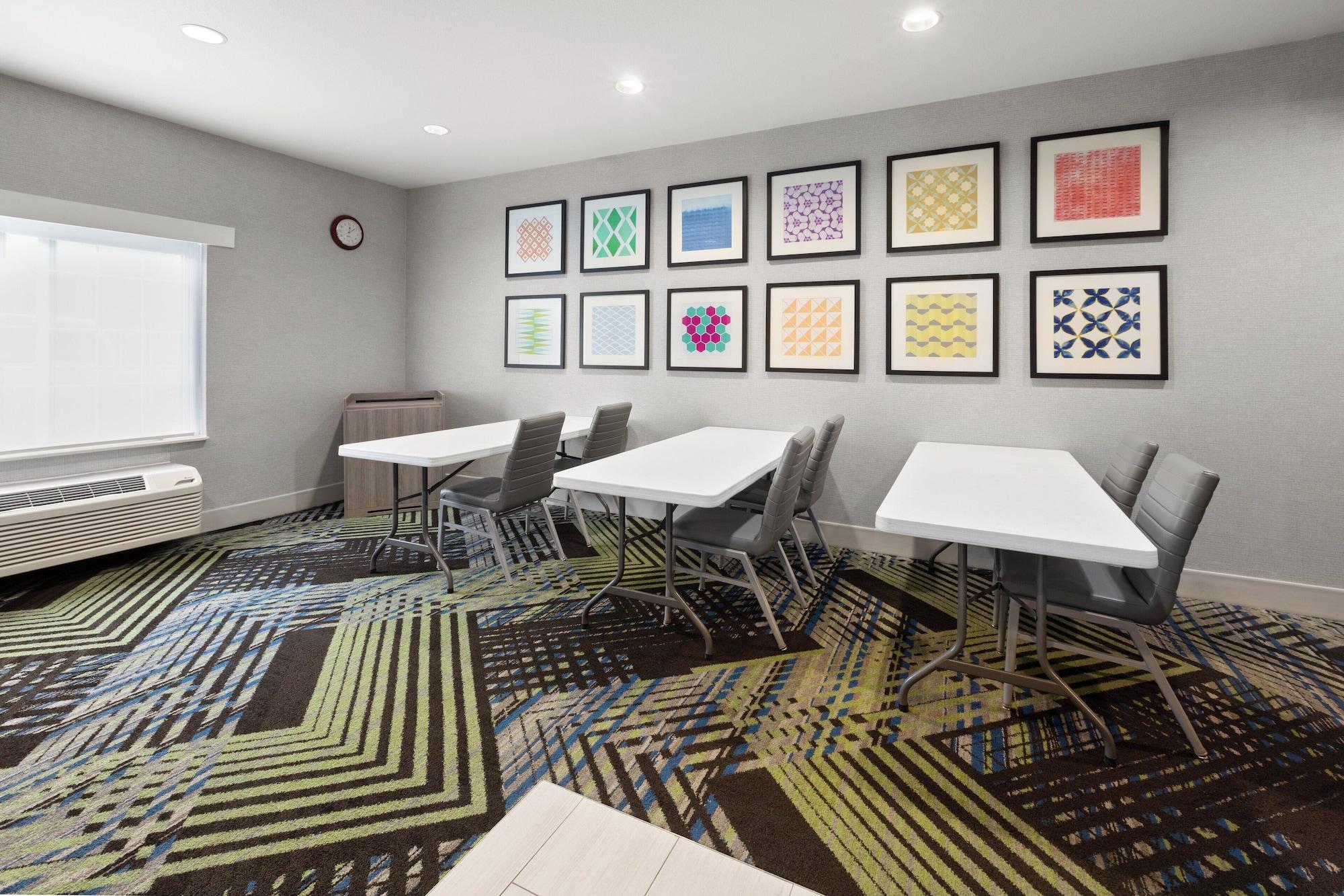 Sala de Reuniones Holiday Inn Express Hotel & Suites Acme-Traverse City by IHG