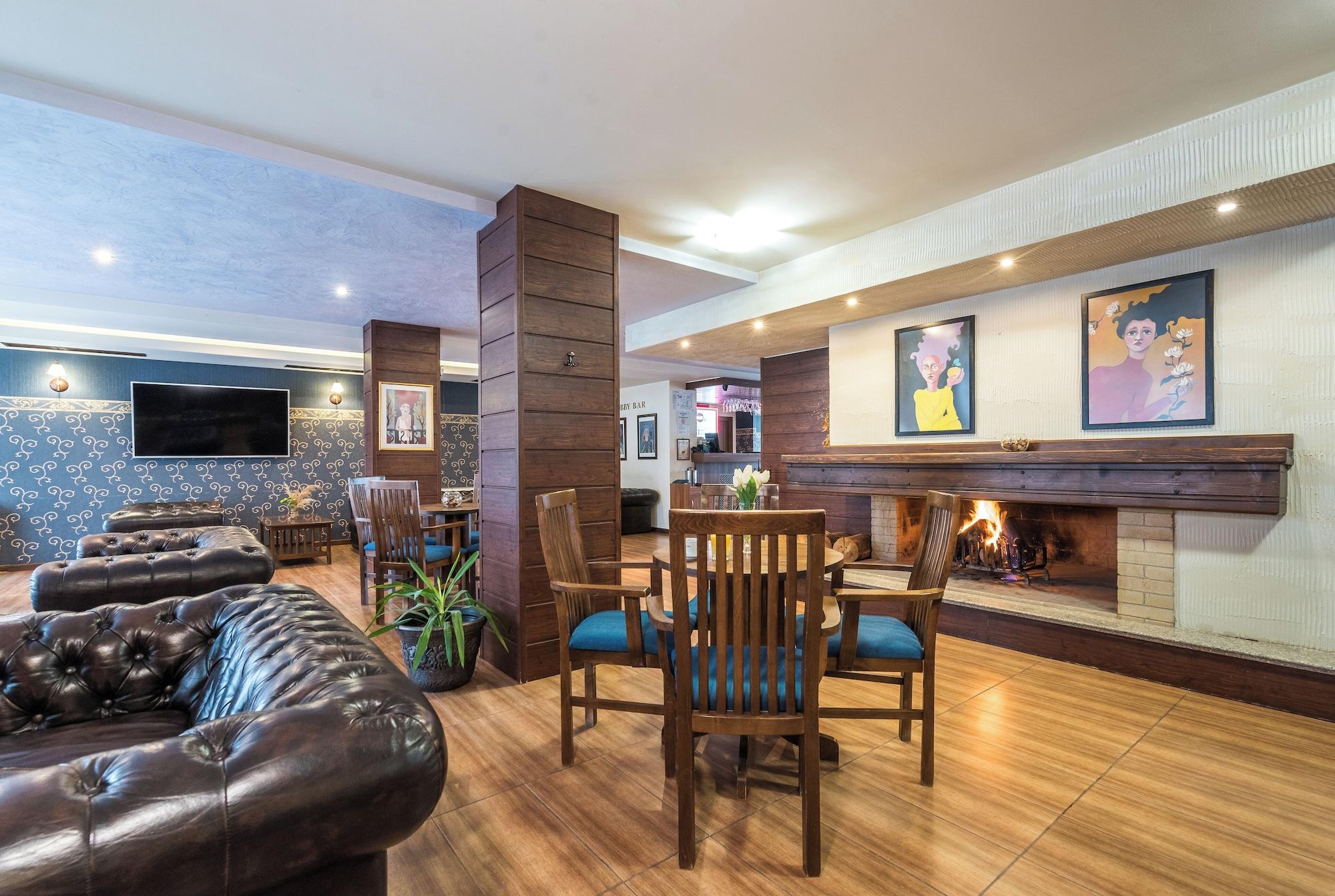 Vista Lobby Grand Royale Apartment Complex & Spa