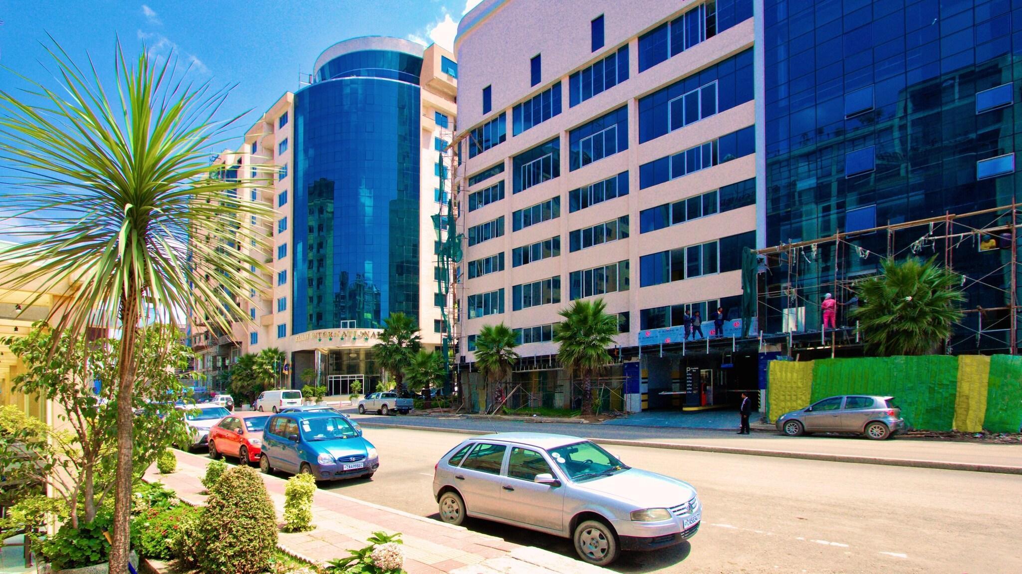 Vista Exterior Elilly International Hotel