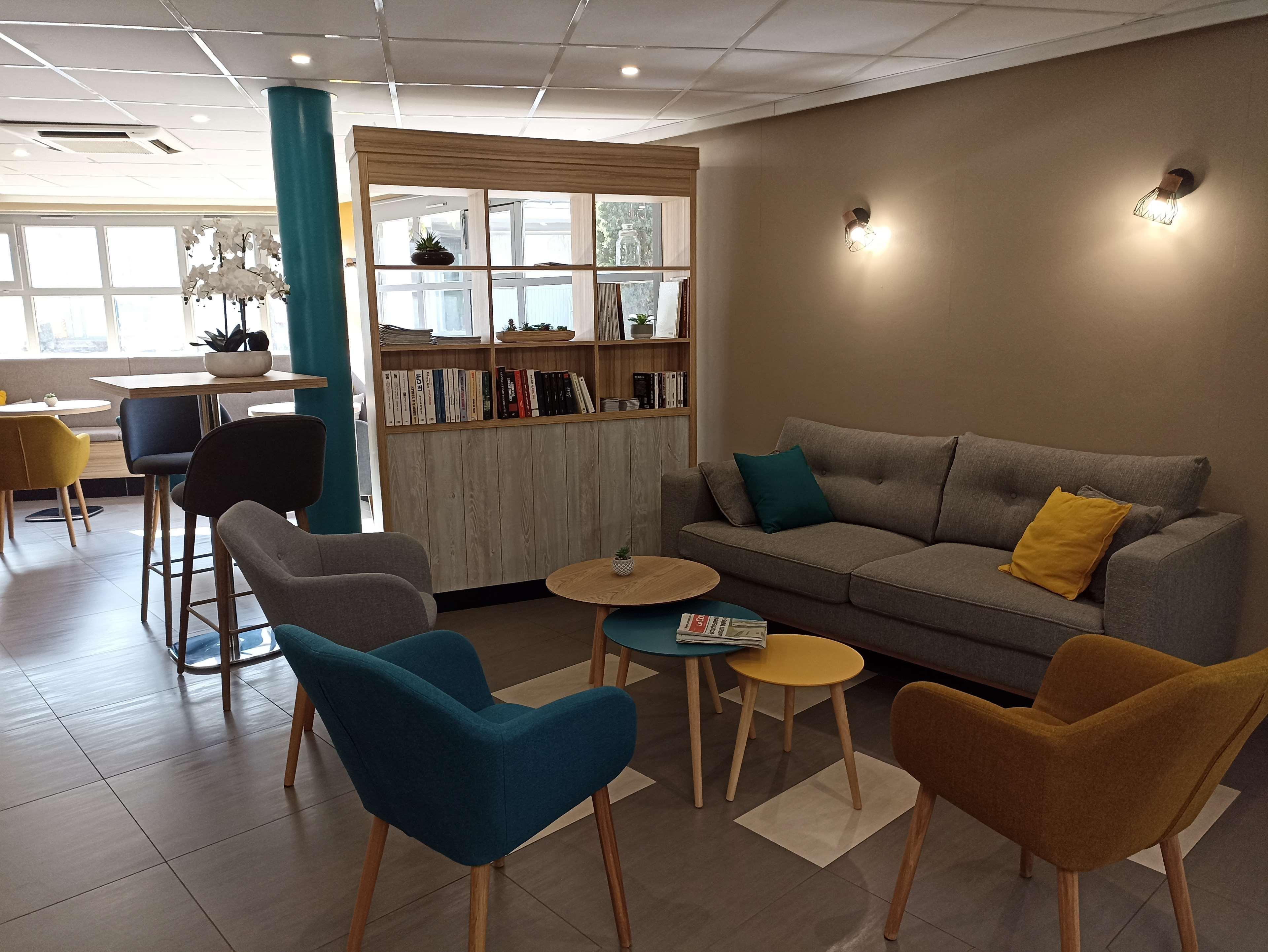 Vista Lobby Campanile Saumur