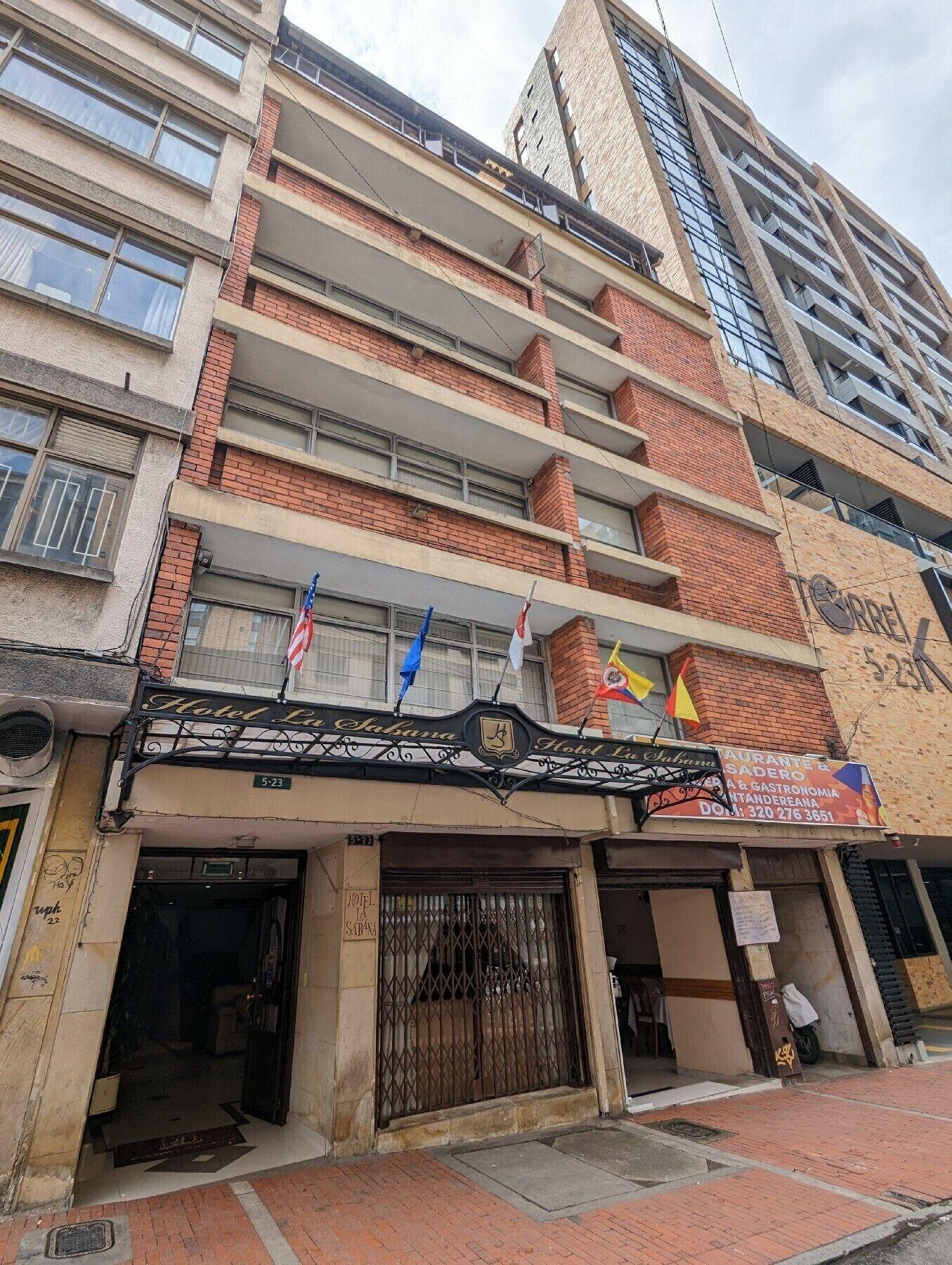 Vista Exterior Hotel La Sabana