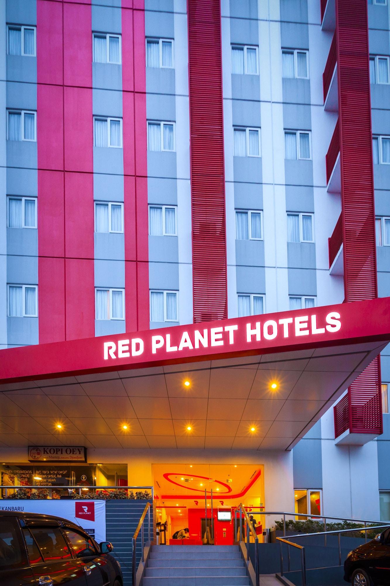 Vista Lobby Red Planet Pekanbaru