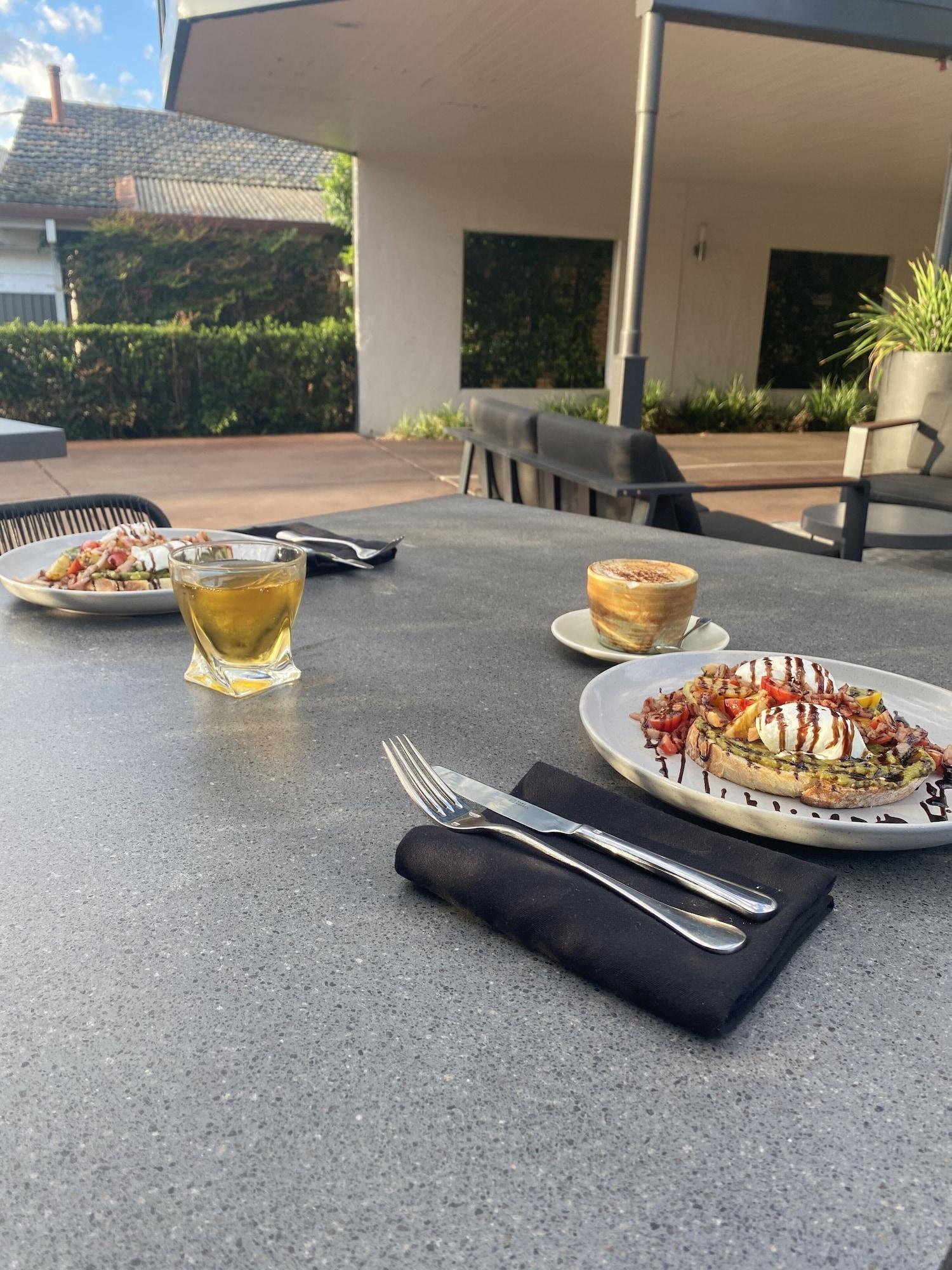 Restaurant The Charles Boutique Hotel & Dining