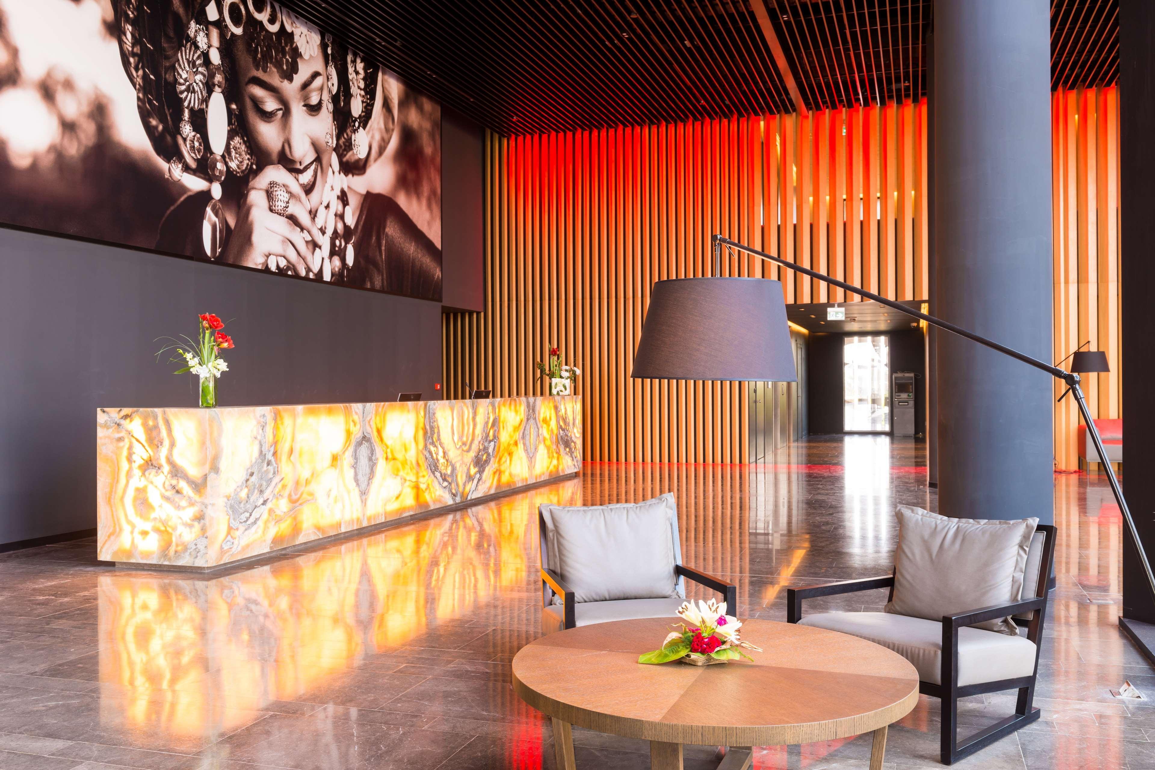 Vista Lobby Radisson Hotel Dakar Diamniadio
