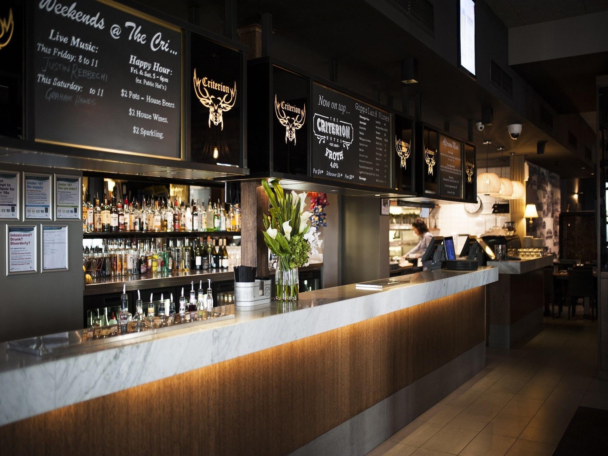 Bar/Salón Criterion Hotel Sale