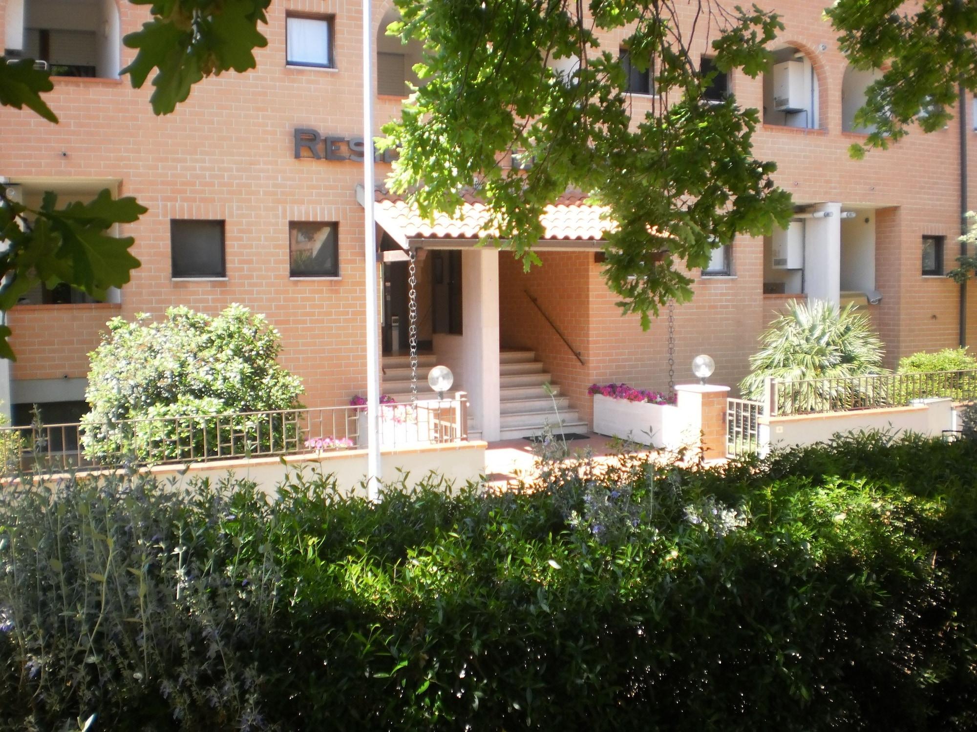 Varios RTA Le Corti