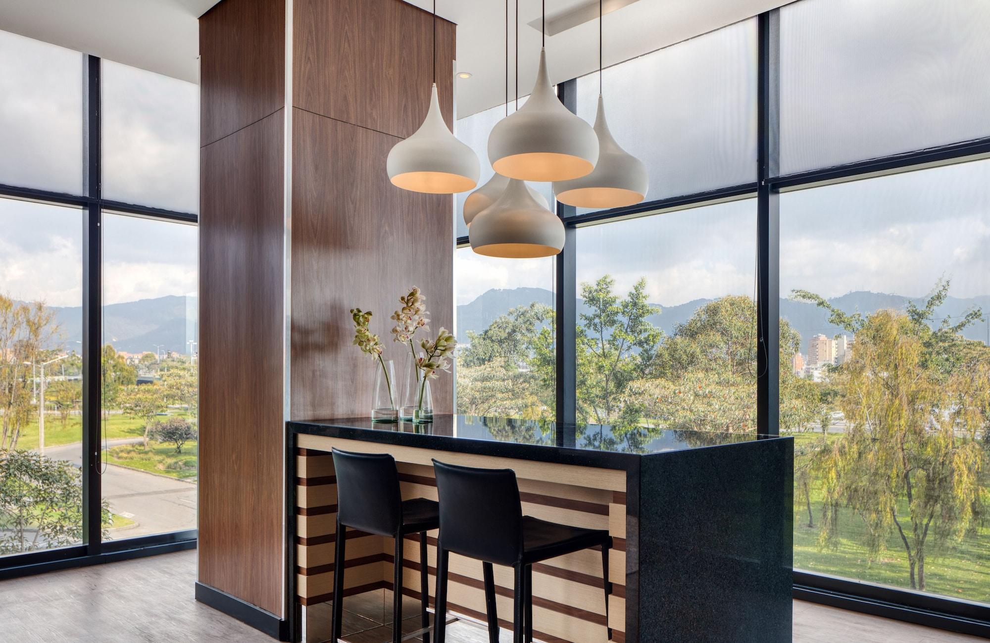 Restaurant Fairfield by Marriott Bogota Embajada