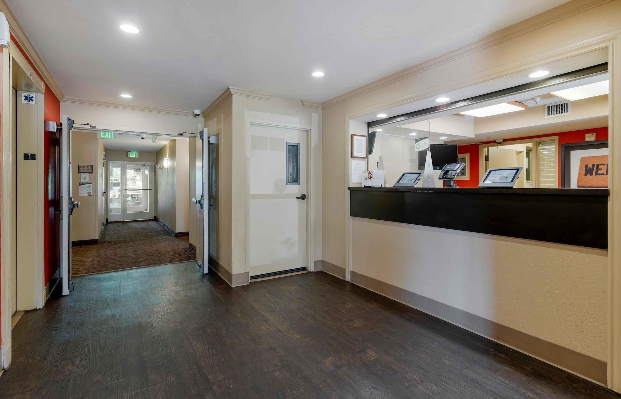 Vista Lobby Extended Stay America Suites Fremont Fremont Blvd South