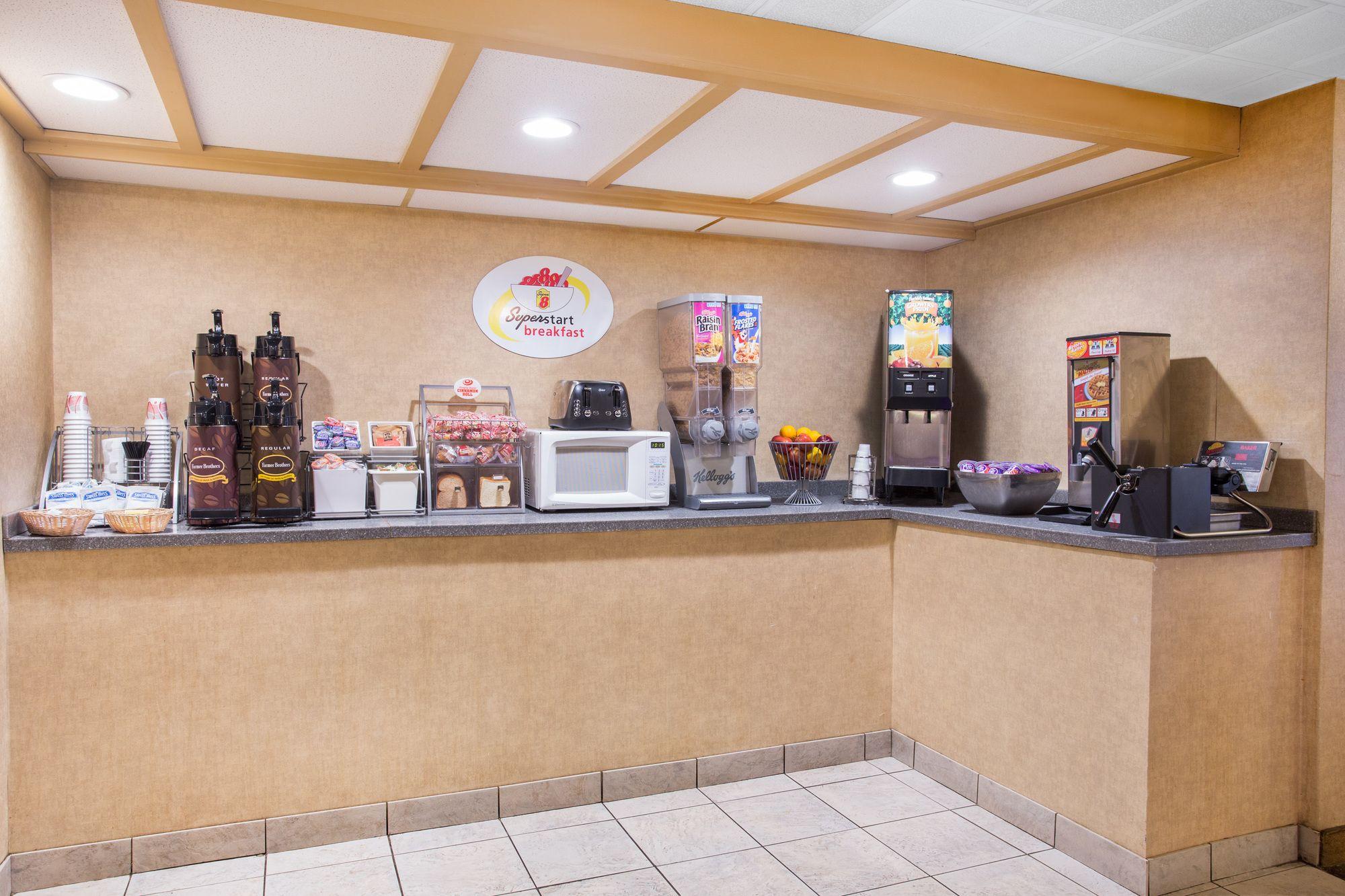 Restaurant Super 8 Williamsville/Buffalo Airport