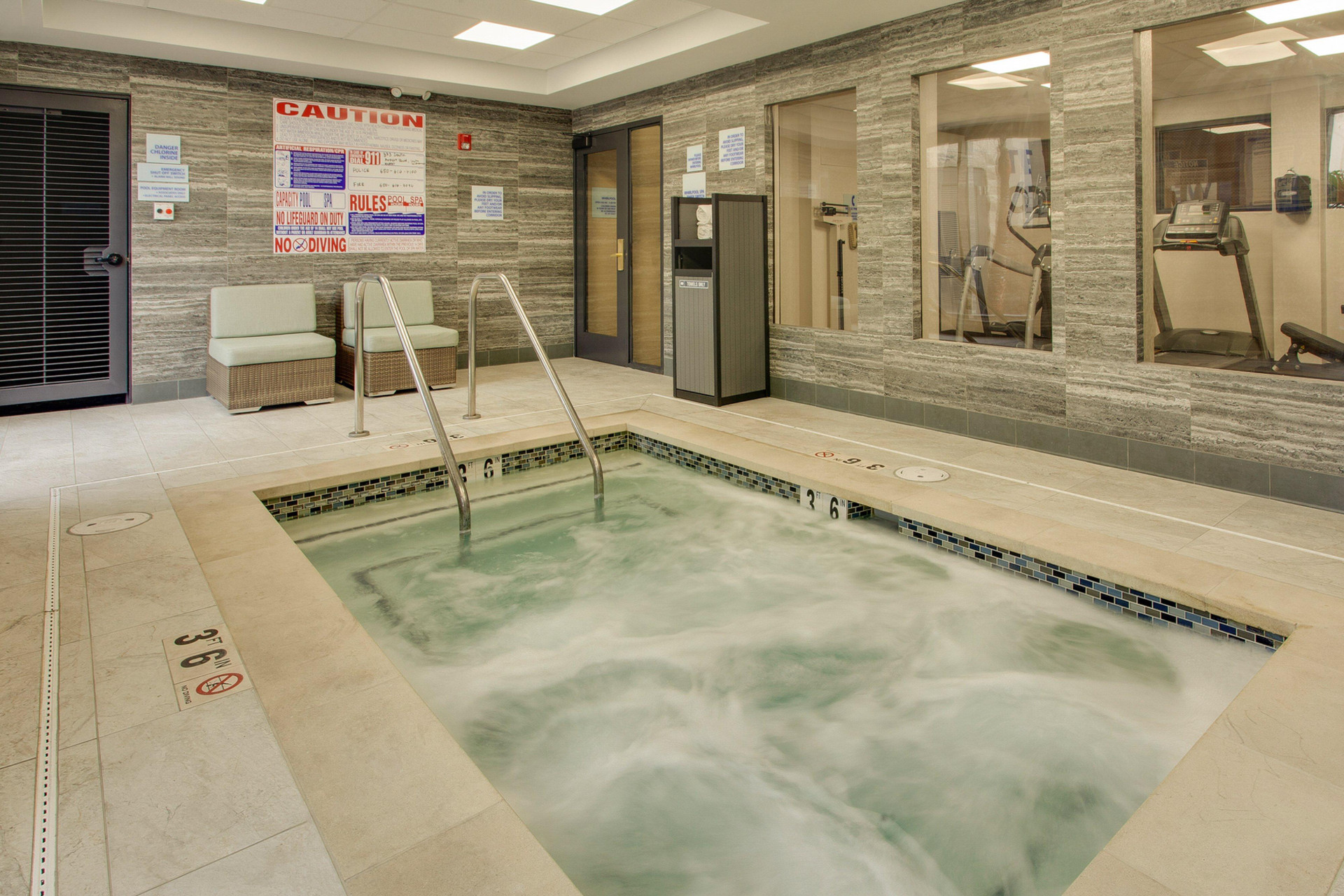 Vista Piscina Holiday Inn Express San Francisco-Airport North