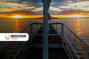 Actividad - PASEO EN EL CISNE BLANCO - NAVEGANDO POR LA GUAÍBA