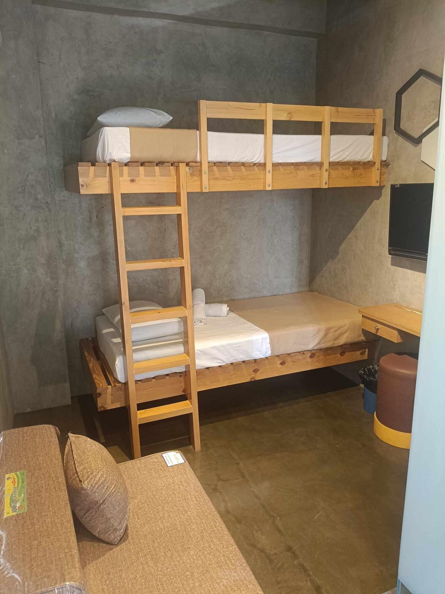 Varios Hello Stay Hostel