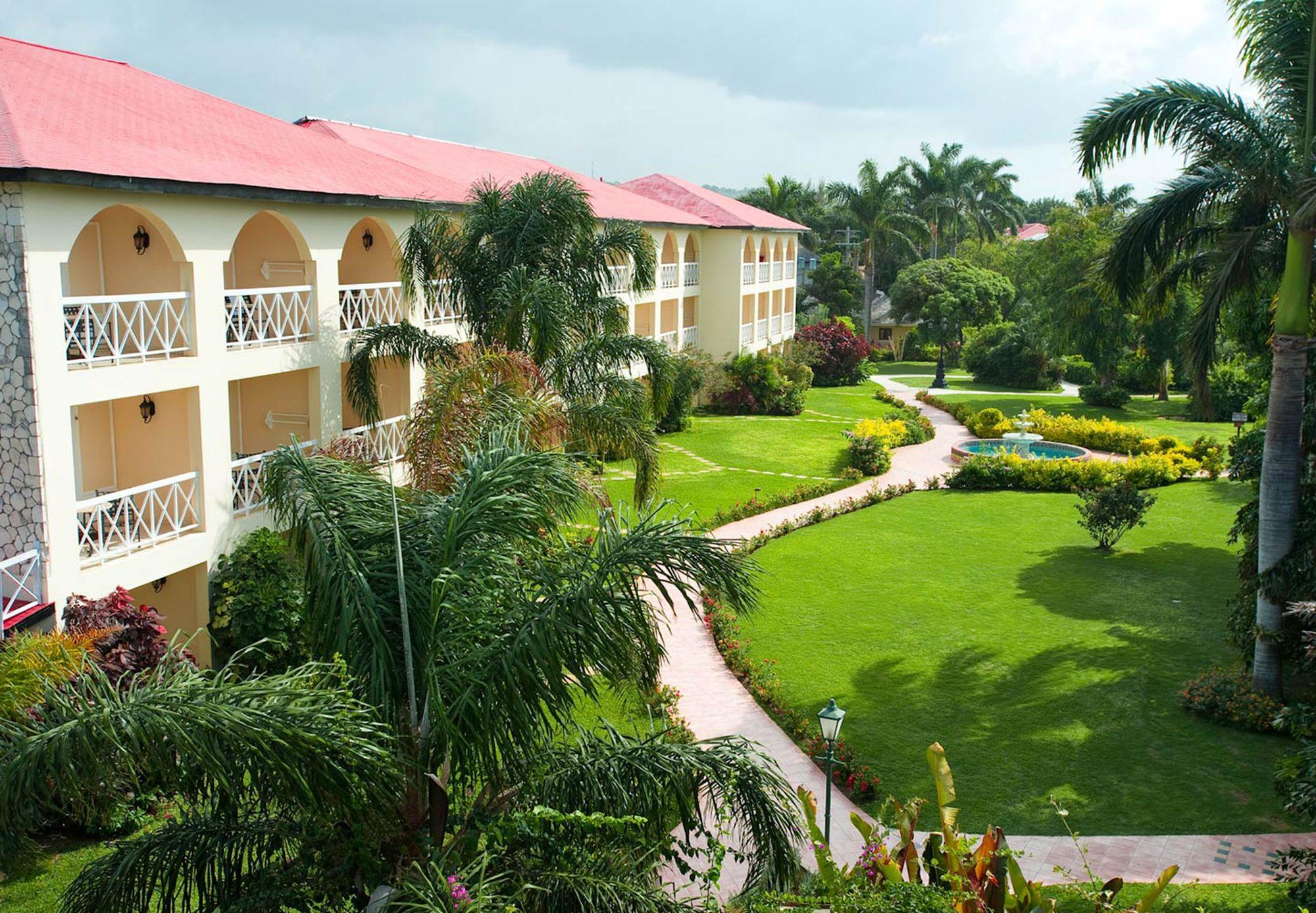 Vista Exterior Sandals Montego Bay - ALL INCLUSIVE Couples Only