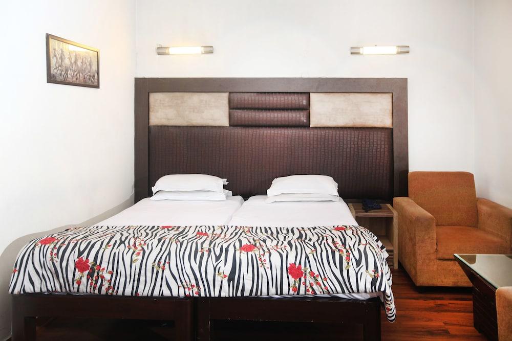 Habitación OYO 358 Hotel Golden Leaf