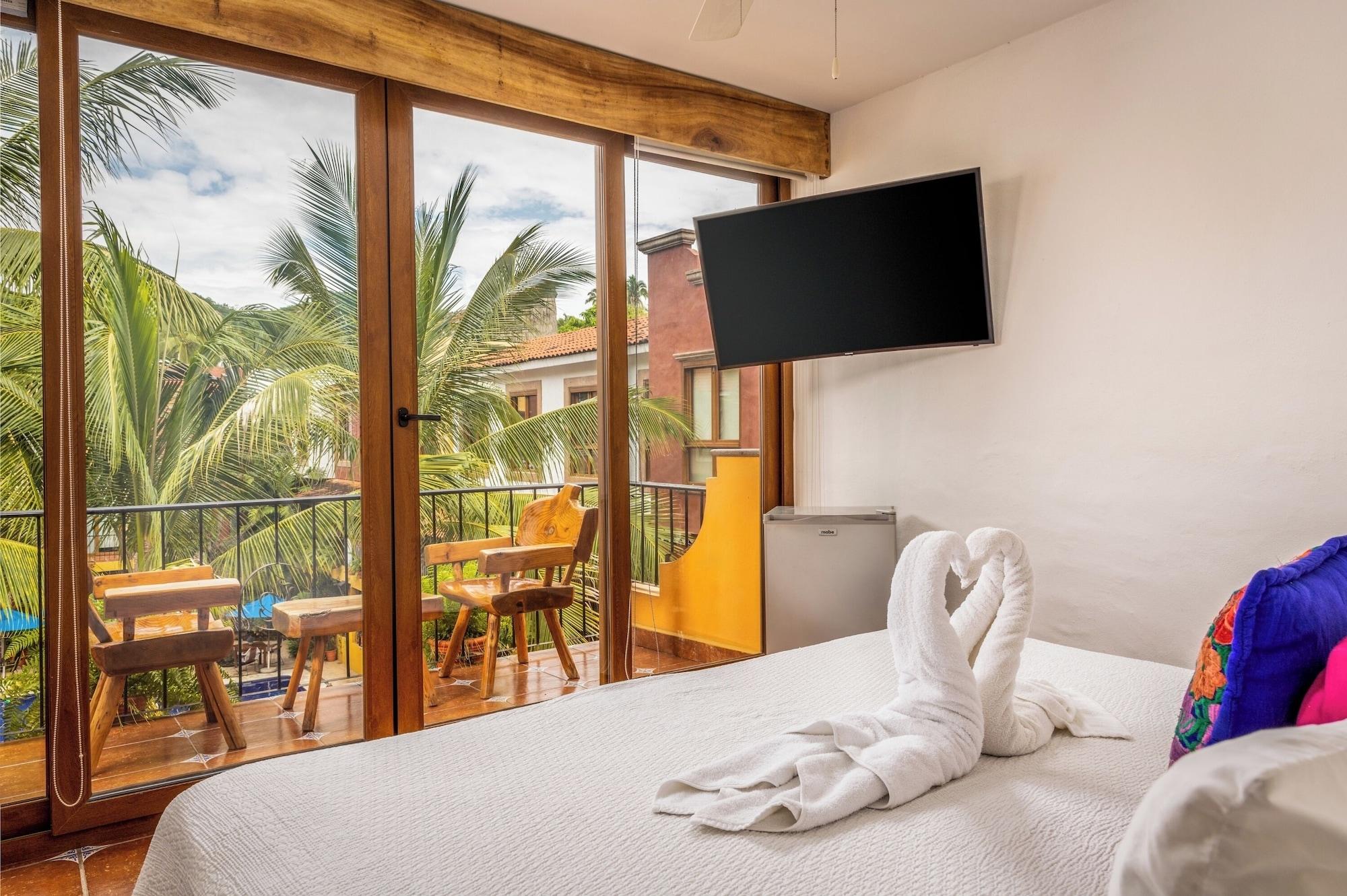 Habitación Casa Lotería -Pueblito Sayulita- Colorful, Family and Relax Experience with Private Parking and Pool