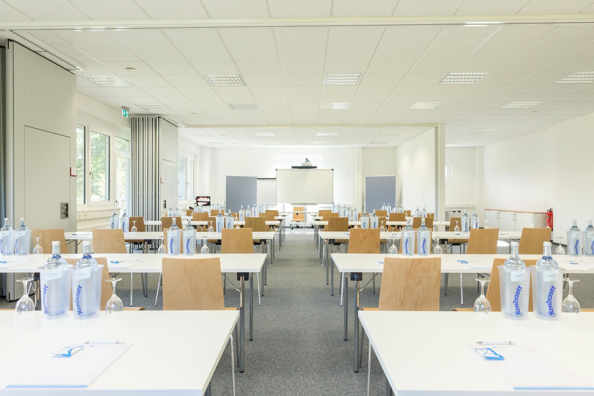 Sala de Reuniones ARIBO Hotel Erbendorf