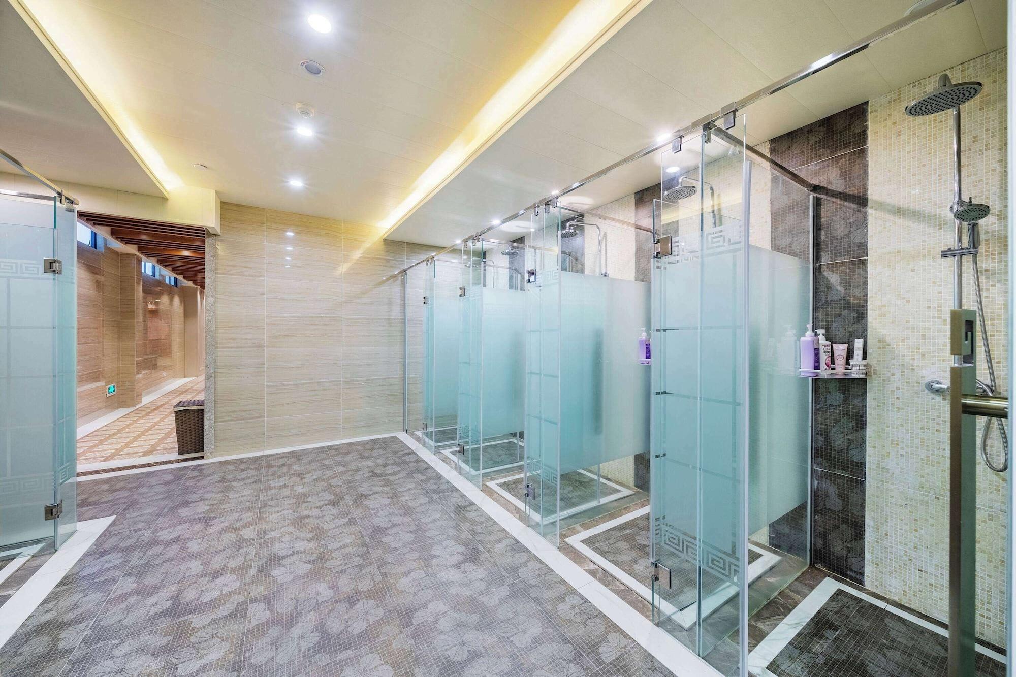 Spa Howard Johnson By Wyndham Lake Serenity Hotel Neijiang