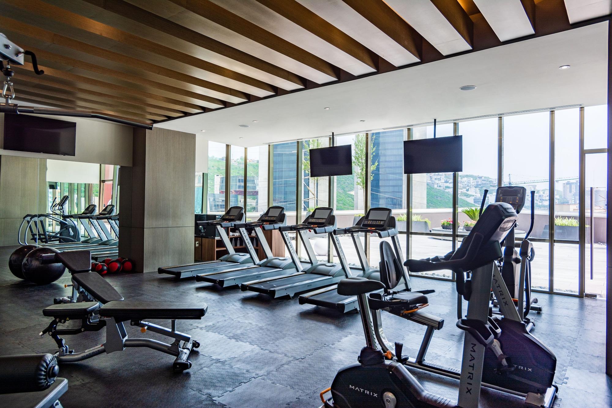 Gimnasio Camino Real Fashion Drive Monterrey