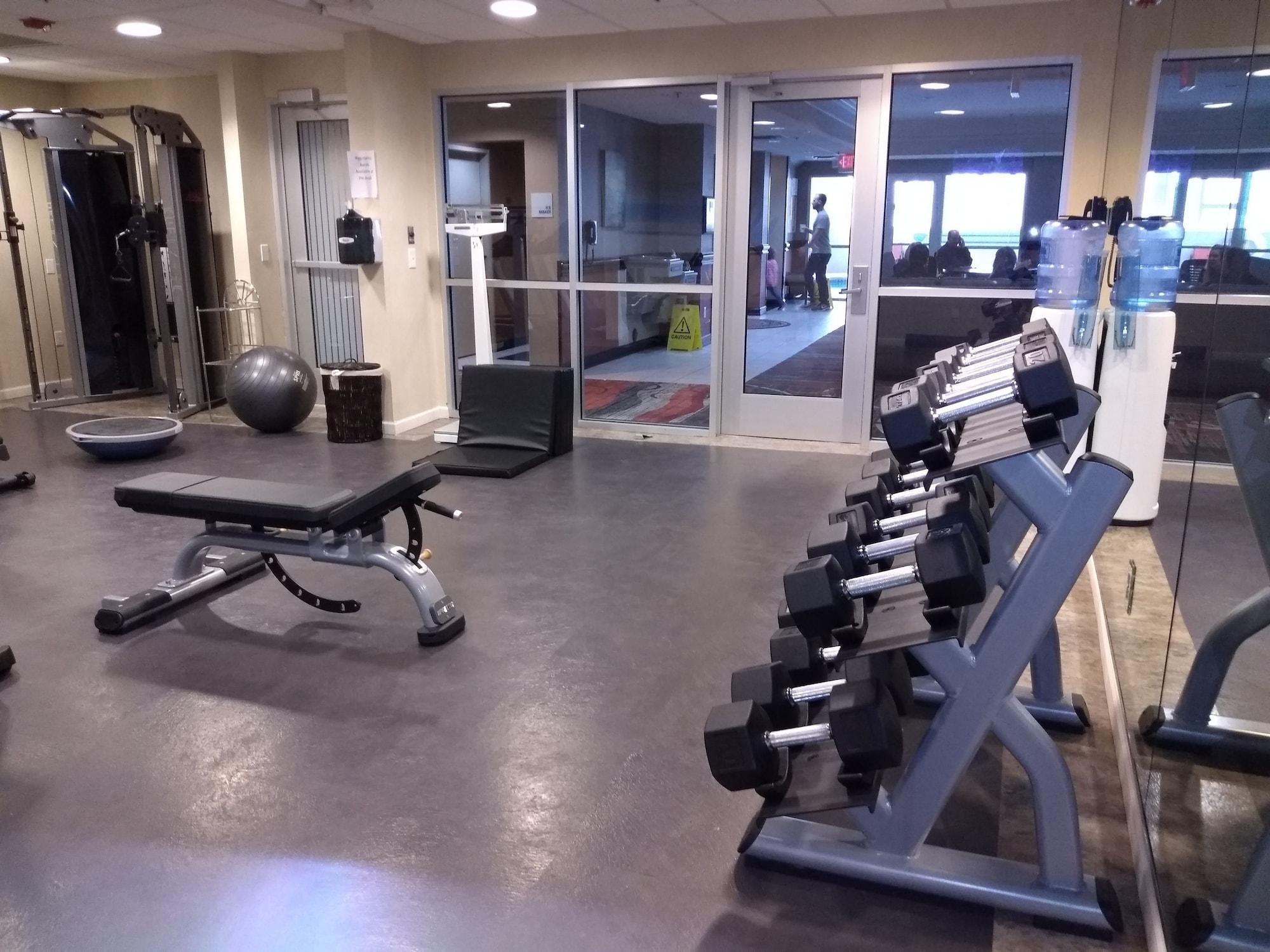 Gimnasio Holiday Inn Express Hotel & Suites Waterford by IHG