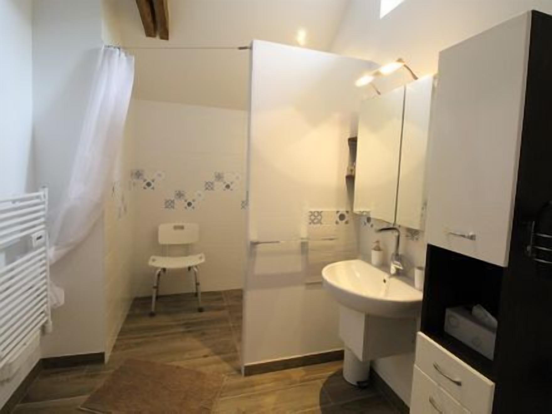 Equipamiento de Habitación "Au Tour des Sens "