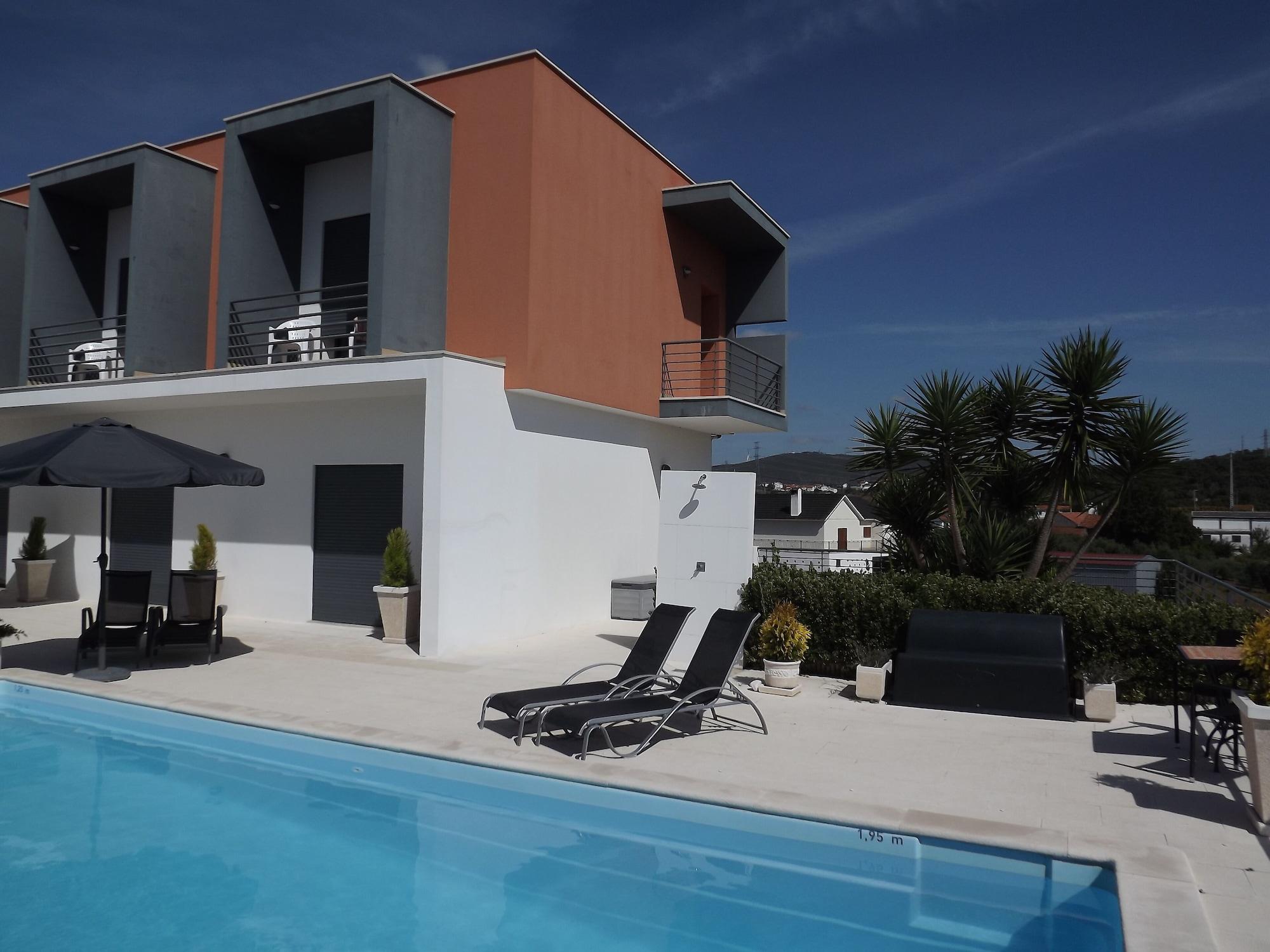 Vista Piscina Casa Ceedina B&B & Beauty