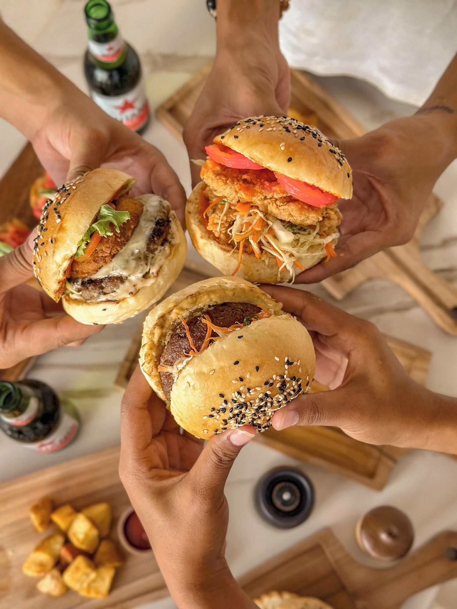 Restaurant Seaesta Komodo Hotel & Hostel