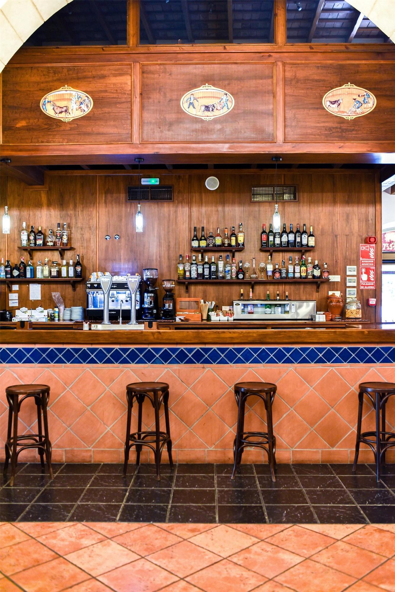 Bar/Salón Hotel Alegria Bodega Real