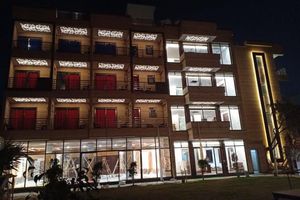 Alojamiento - JJK Rukmini Vilas Hotels and Banquets