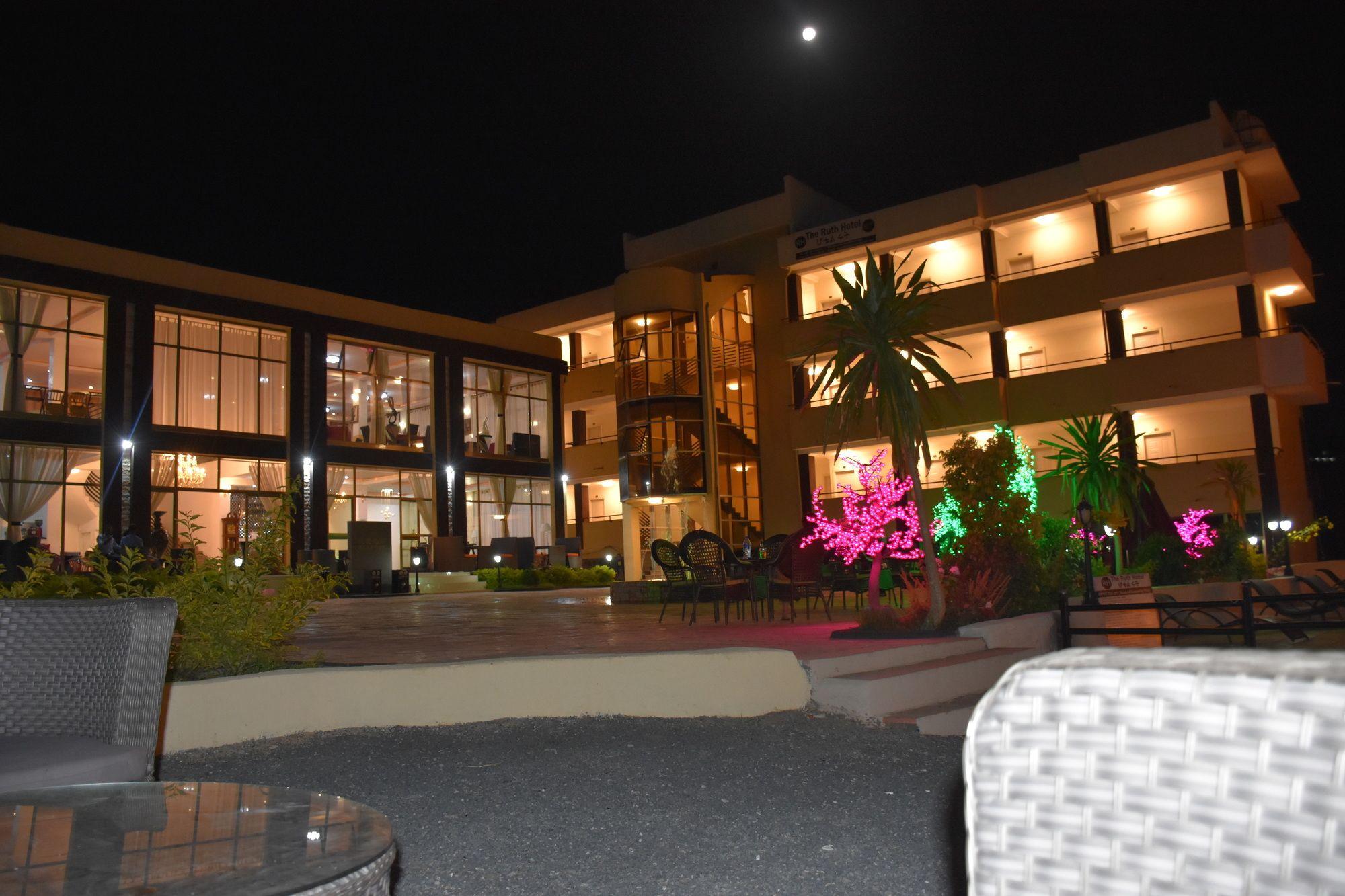 Vista Exterior Ruth Hotel