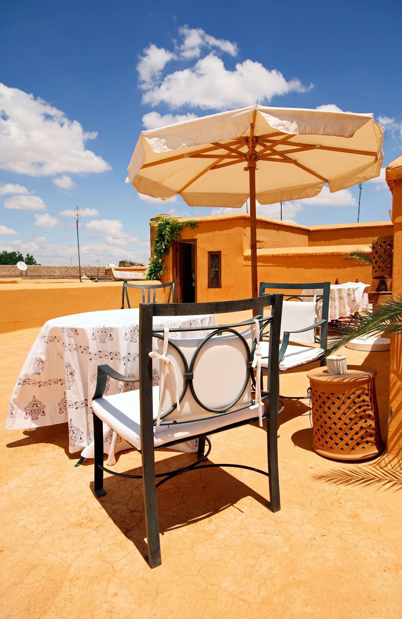 Bar/Salón Riyad El Cadi