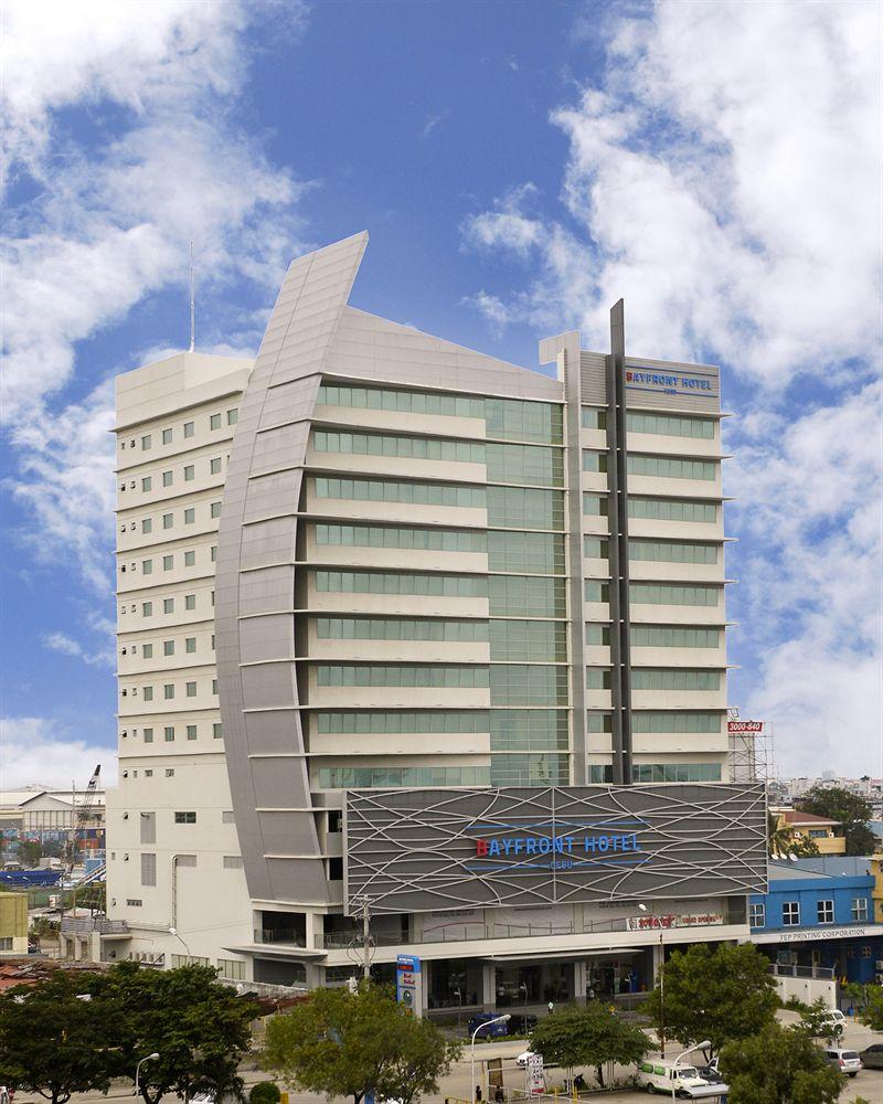 Vista Exterior Bayfront Hotel Cebu