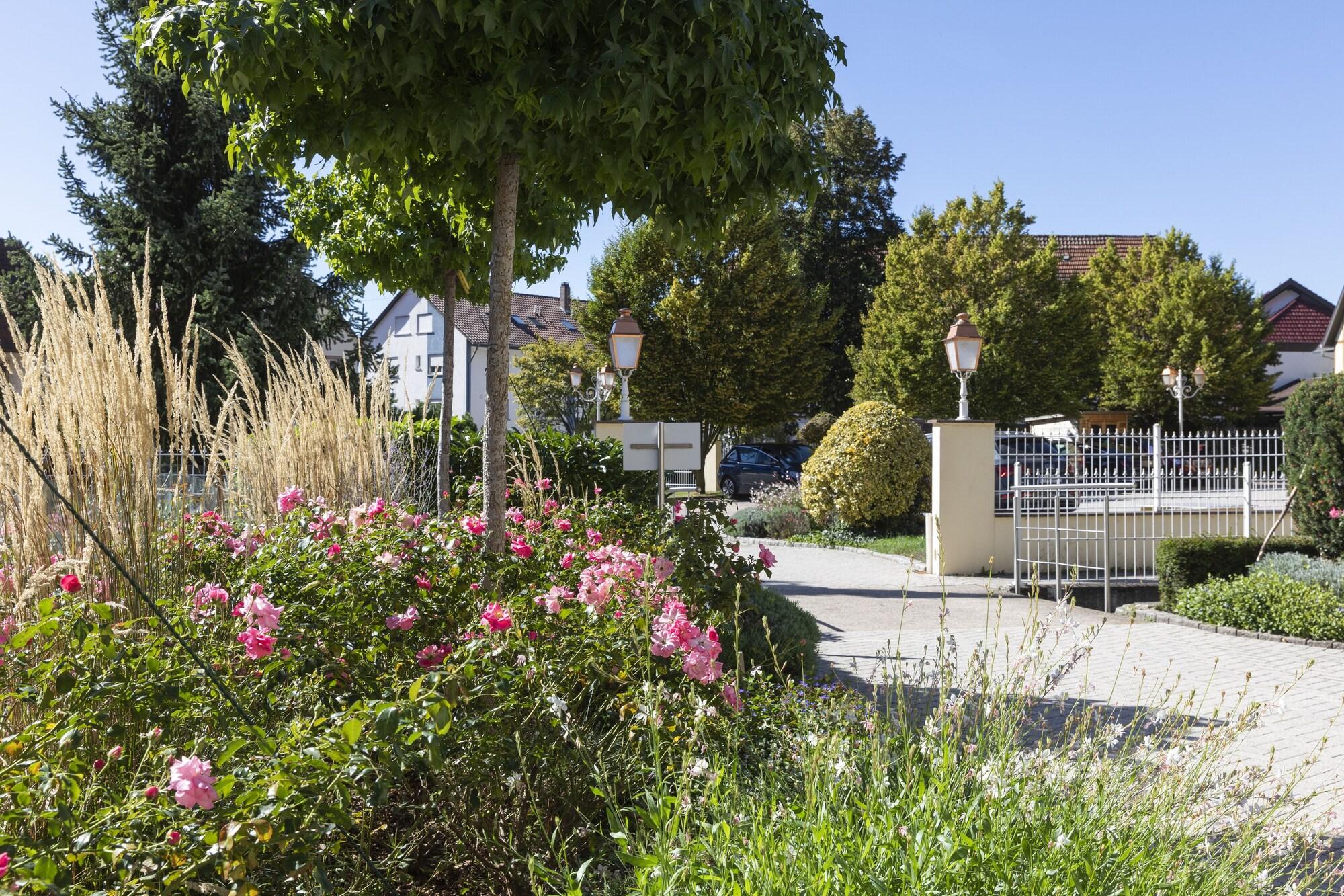 Vista Exterior Sonnenhof Hotel & Restaurant