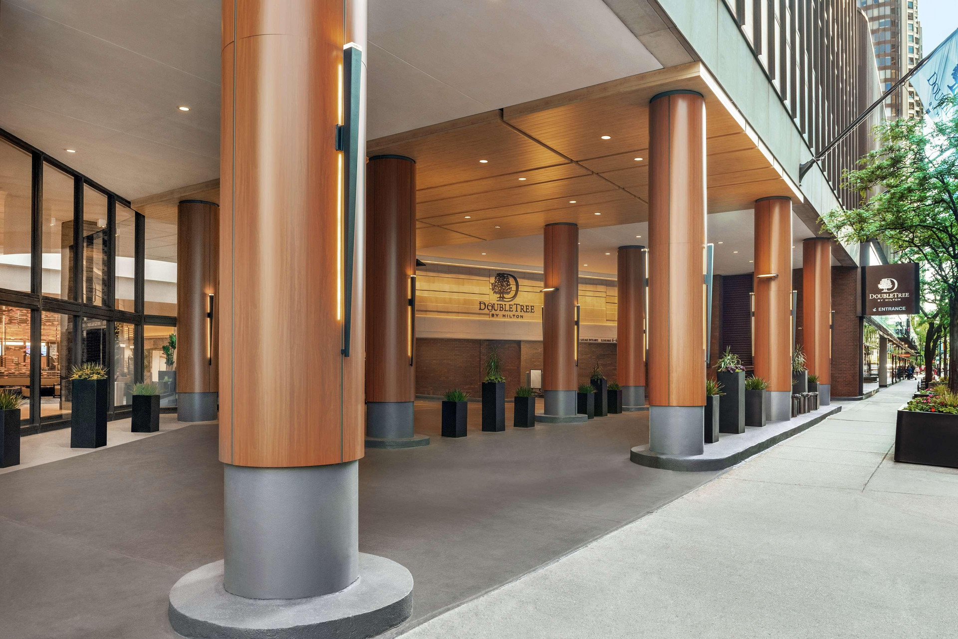 Vista Exterior DoubleTree by Hilton Chicago - Magnificent Mile