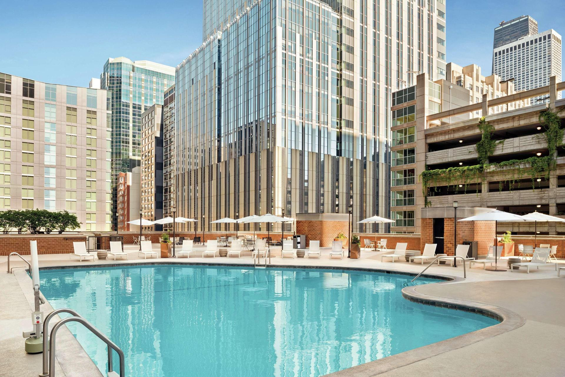 Vista Piscina Hilton Grand Vacations Club Chicago Magnificent Mile
