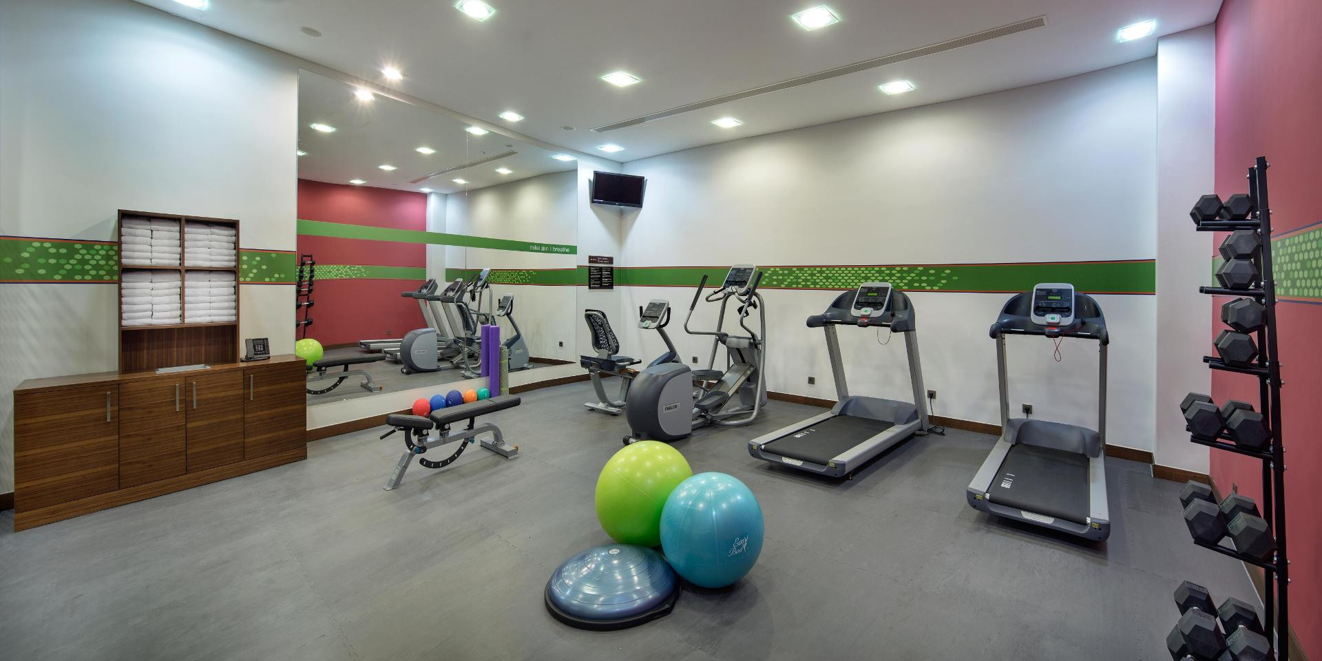 Gimnasio Hampton by Hilton Istanbul Kayasehir