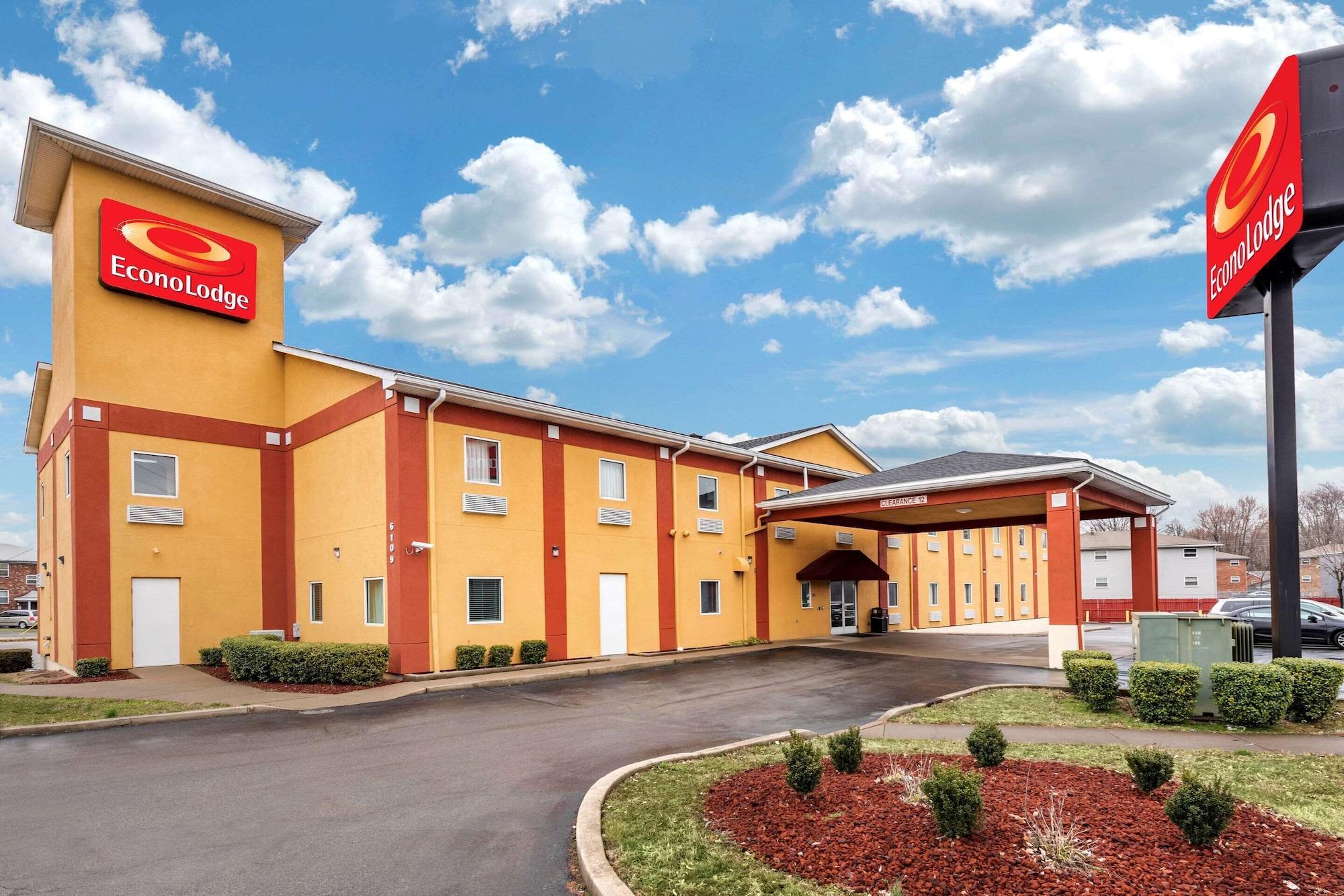 Vista Exterior Econo Lodge Louisville Airport