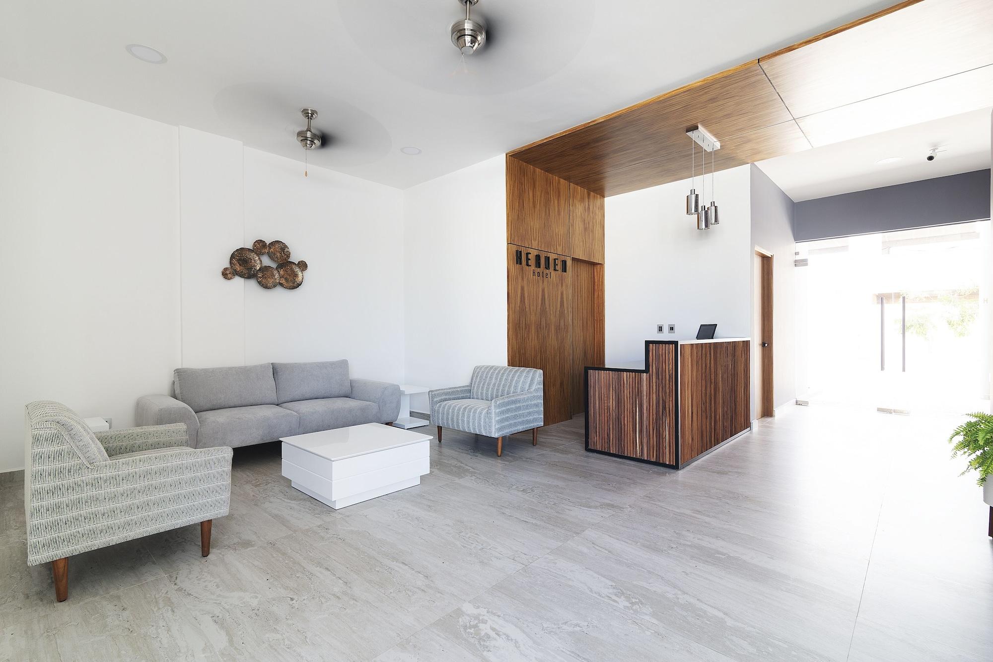 Vista Lobby Heaven Hotel