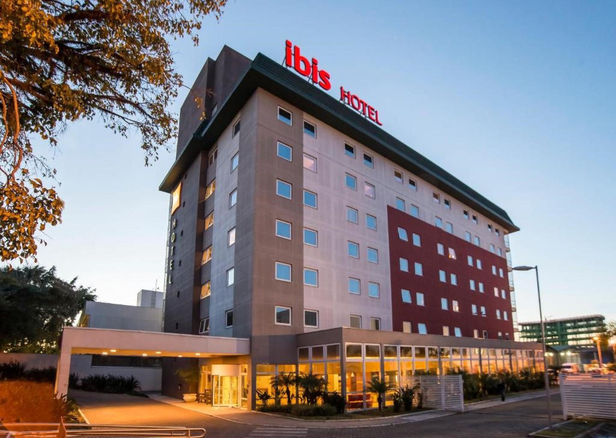 Vista Exterior Ibis Canoas Shopping