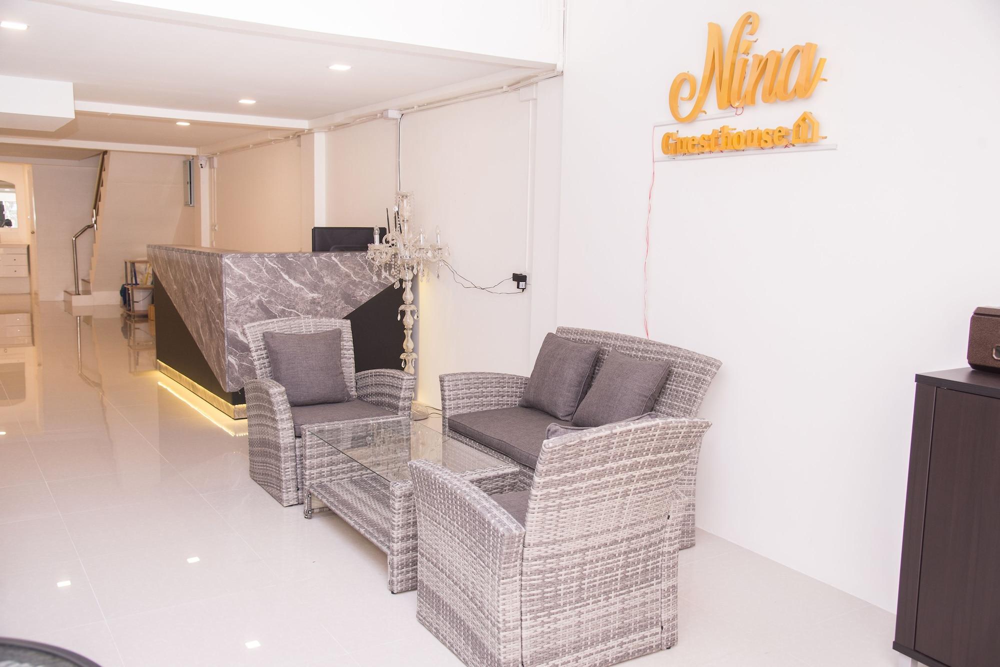Varios Nina Guesthouse