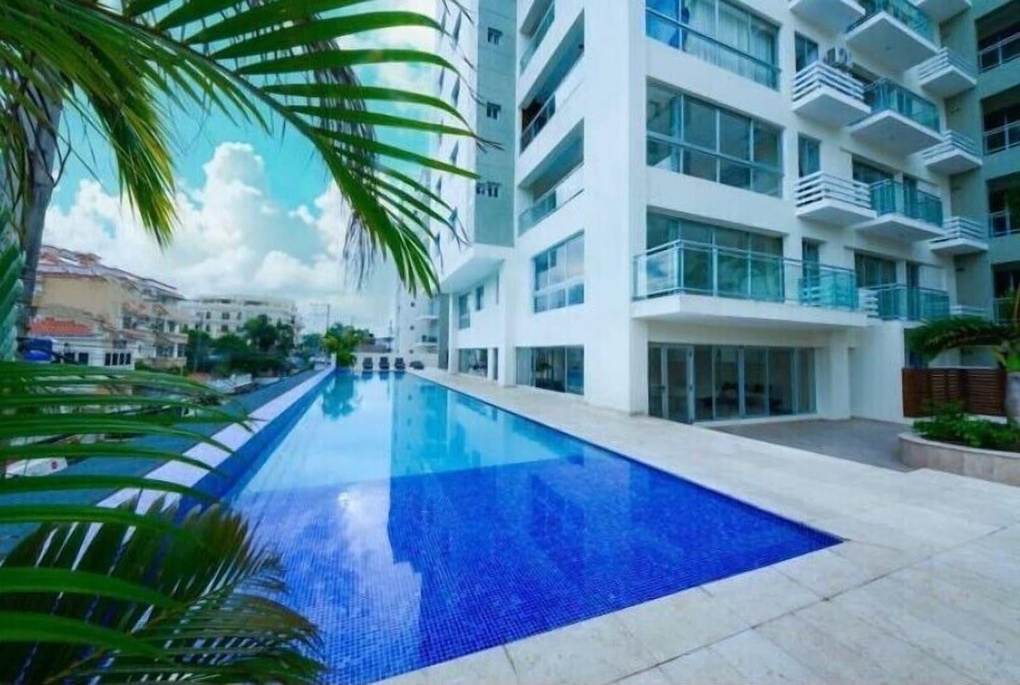 Vista Piscina CALLE  DUARTE  NO.25