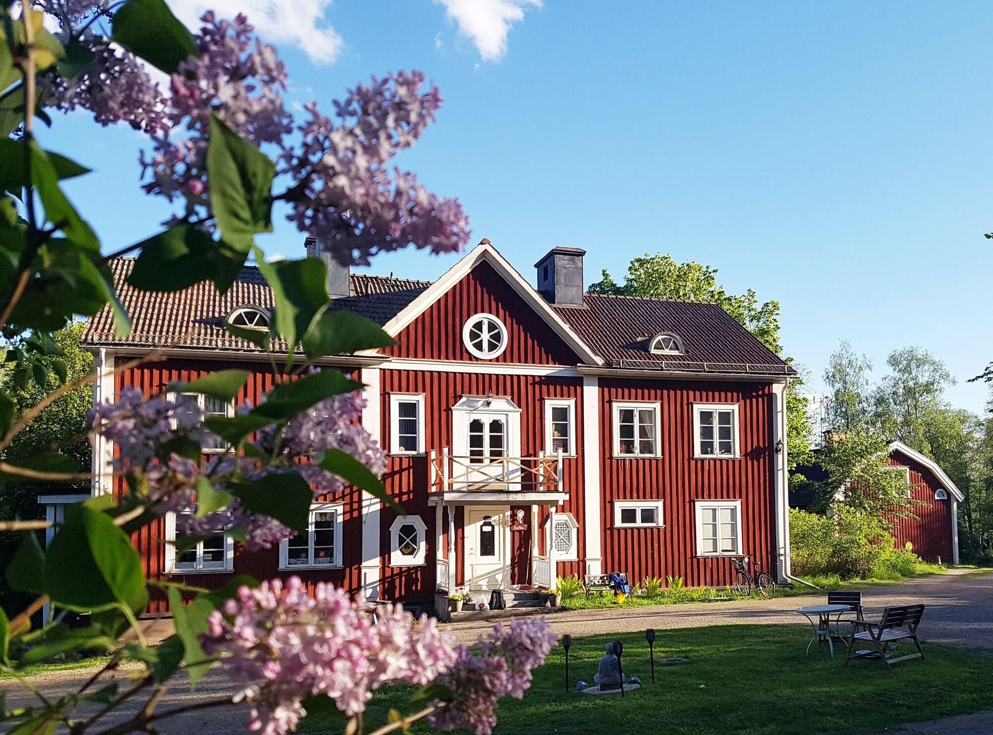 Varios Garpenbergs B&B