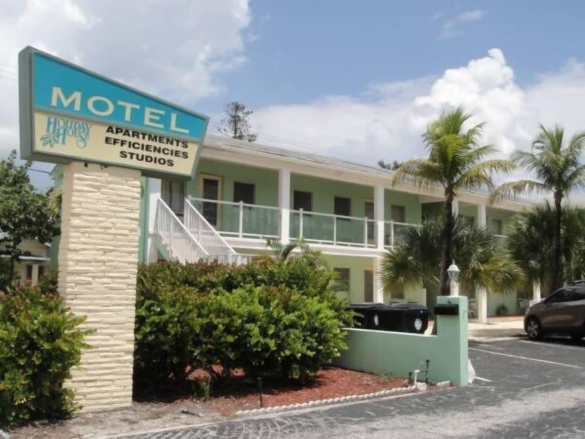 Vista Exterior Holiday House Motel