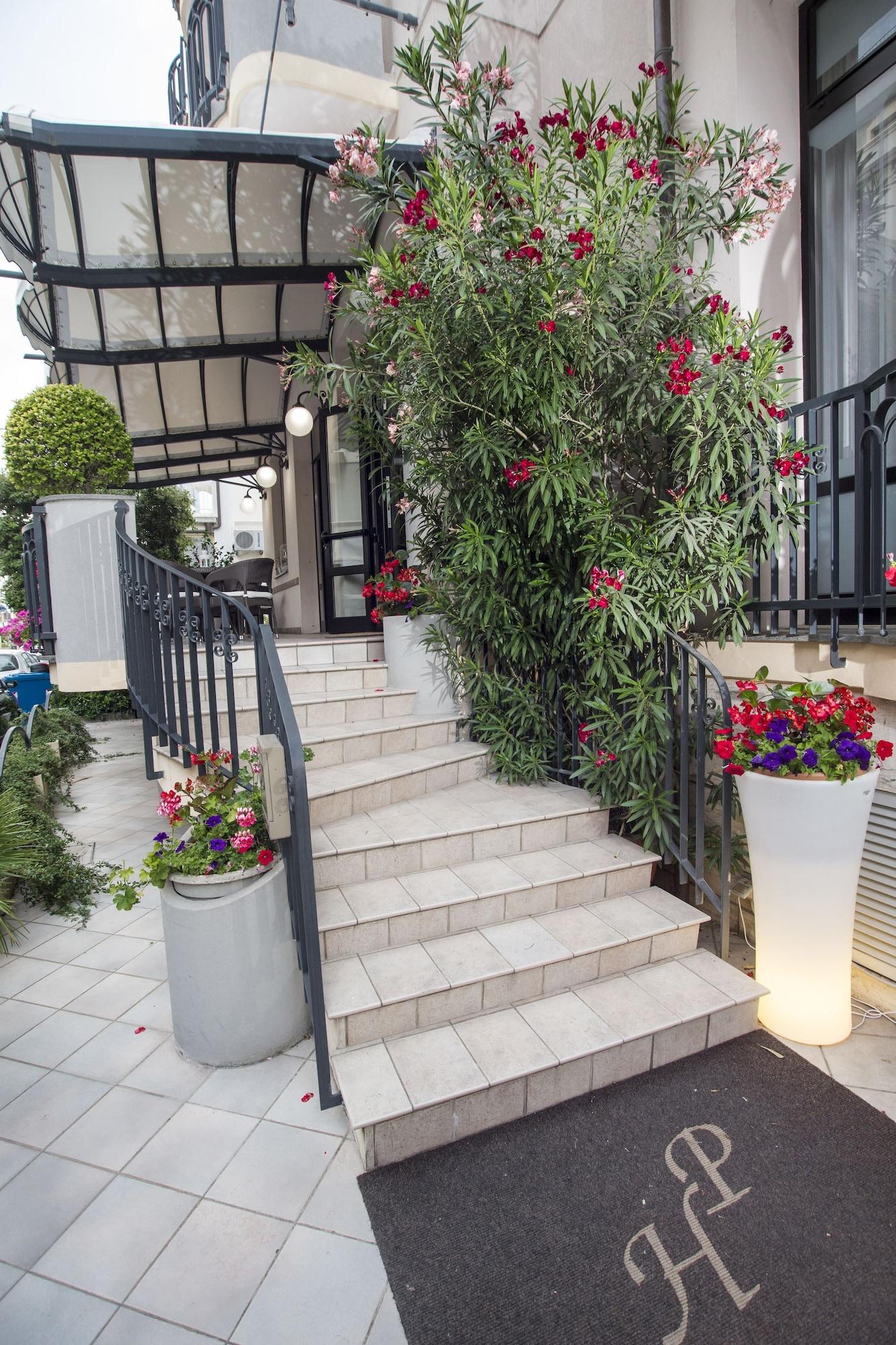 Vista Exterior Hotel Piccinelli
