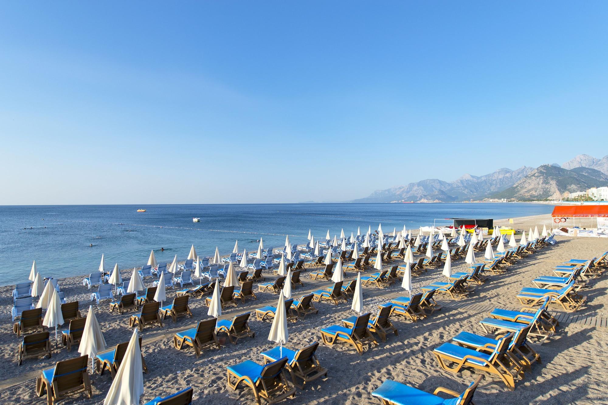 Playa Sealife Family Resort Hotel