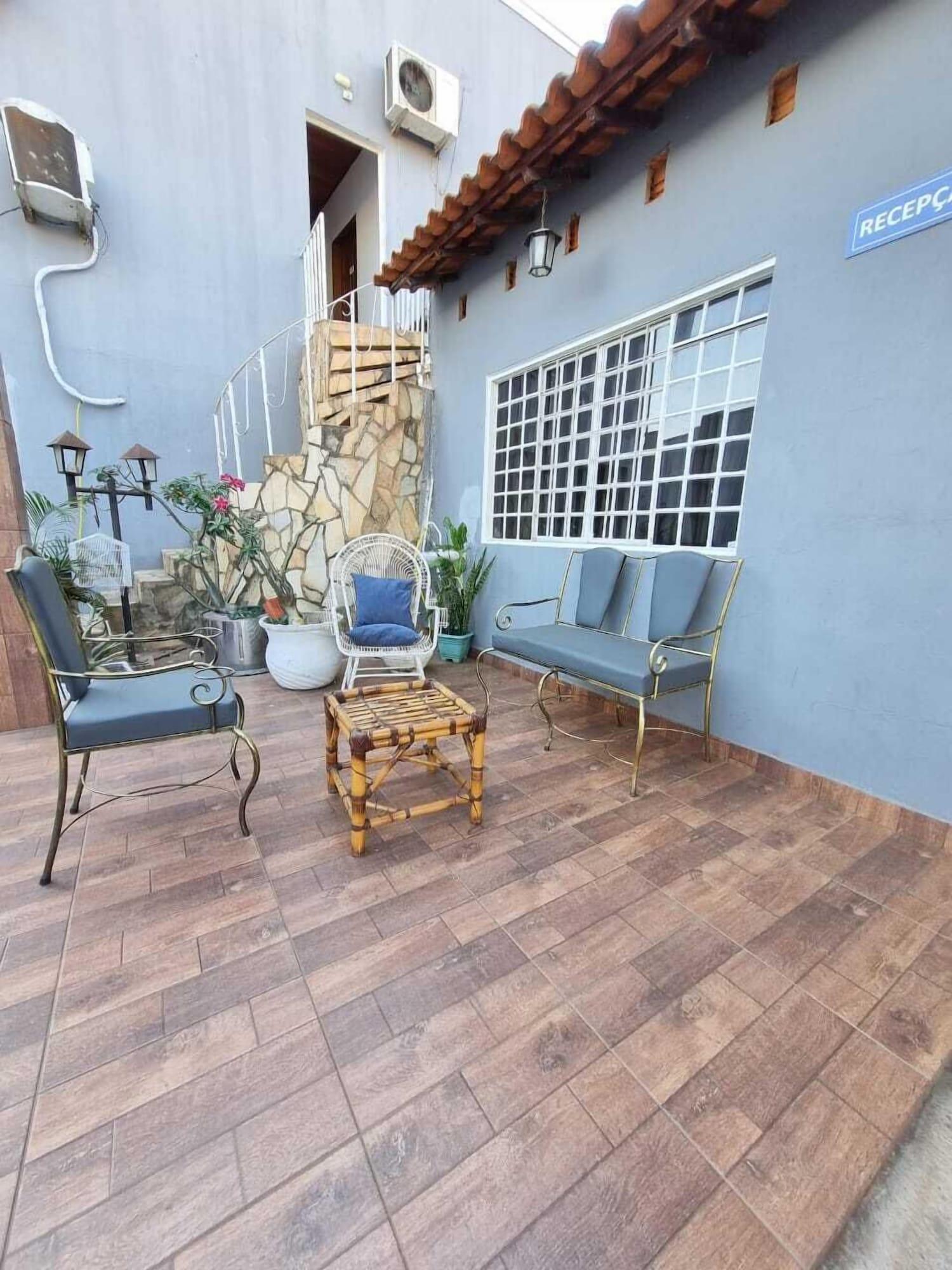 Comodidades del Alojamiento New hotel antes Day hostel