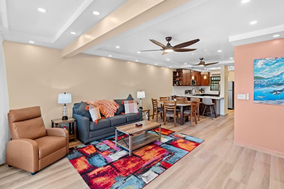 Gimnasio 2BD Condo with Pool Near Beach